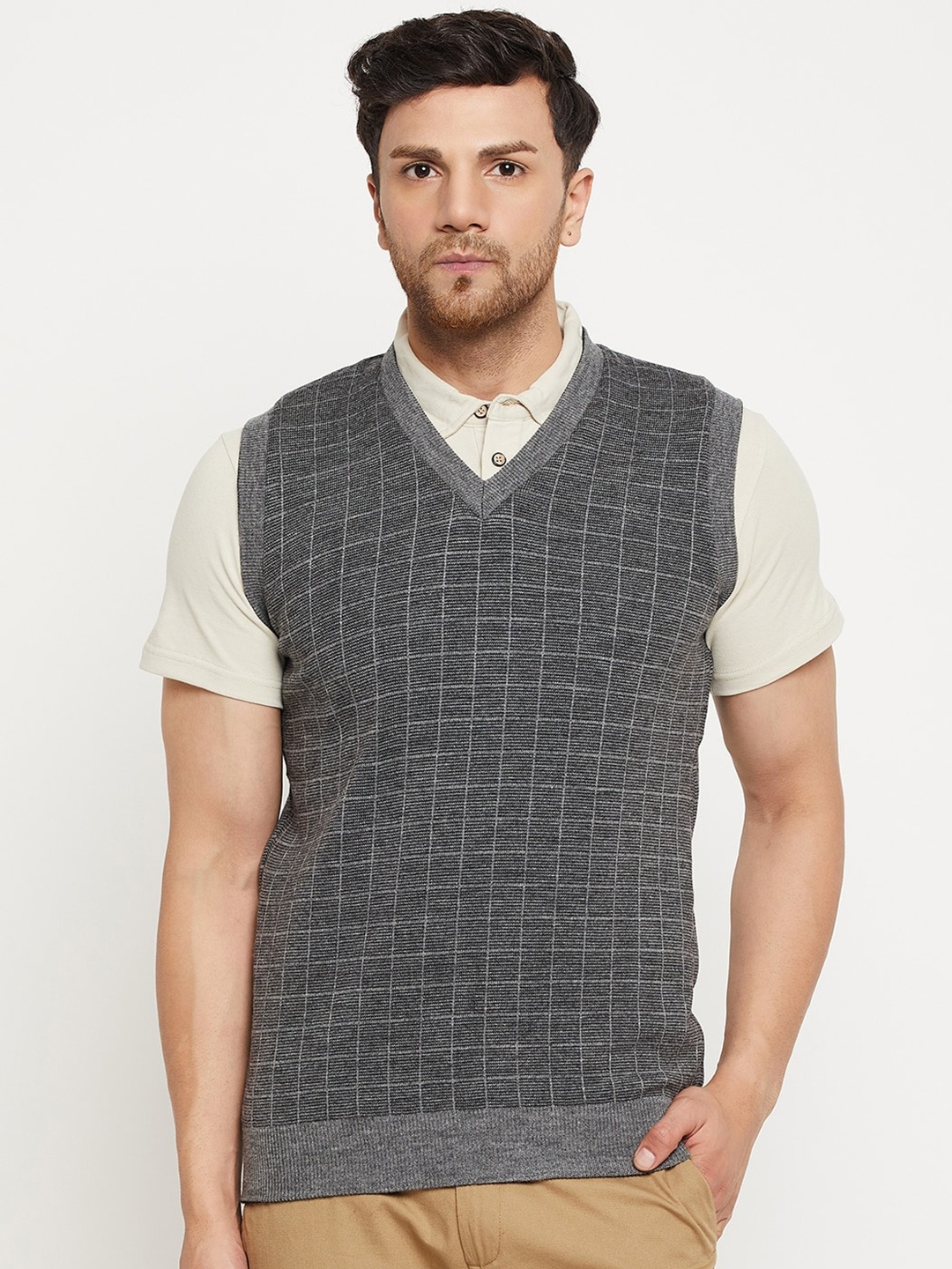 

Duke Checked V-Neck Acrylic Sweater Vest, Grey