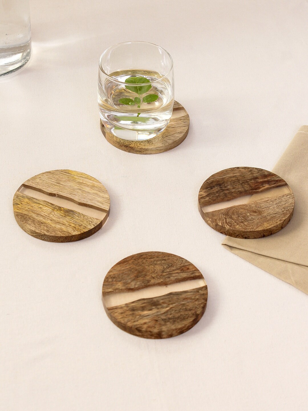 

House This Mauji 4 Pcs Beige Wooden Coasters
