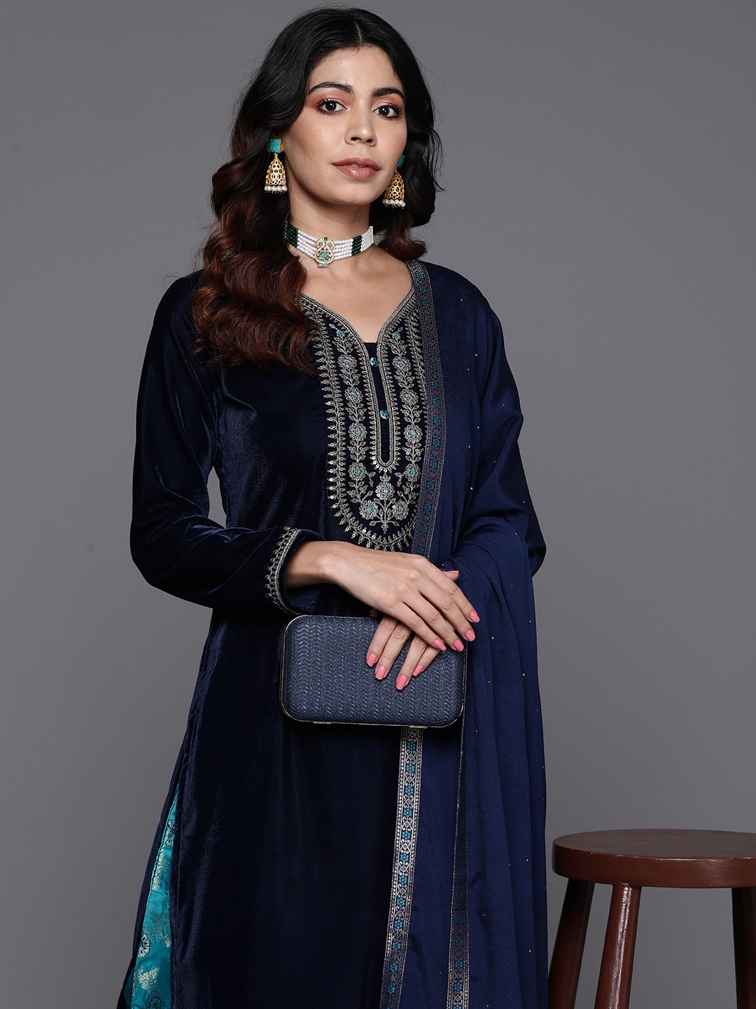 

Libas Women Floral Yoke Design Regular Sequinned Velvet Kurta with Trousers & With Dupatta, Navy blue