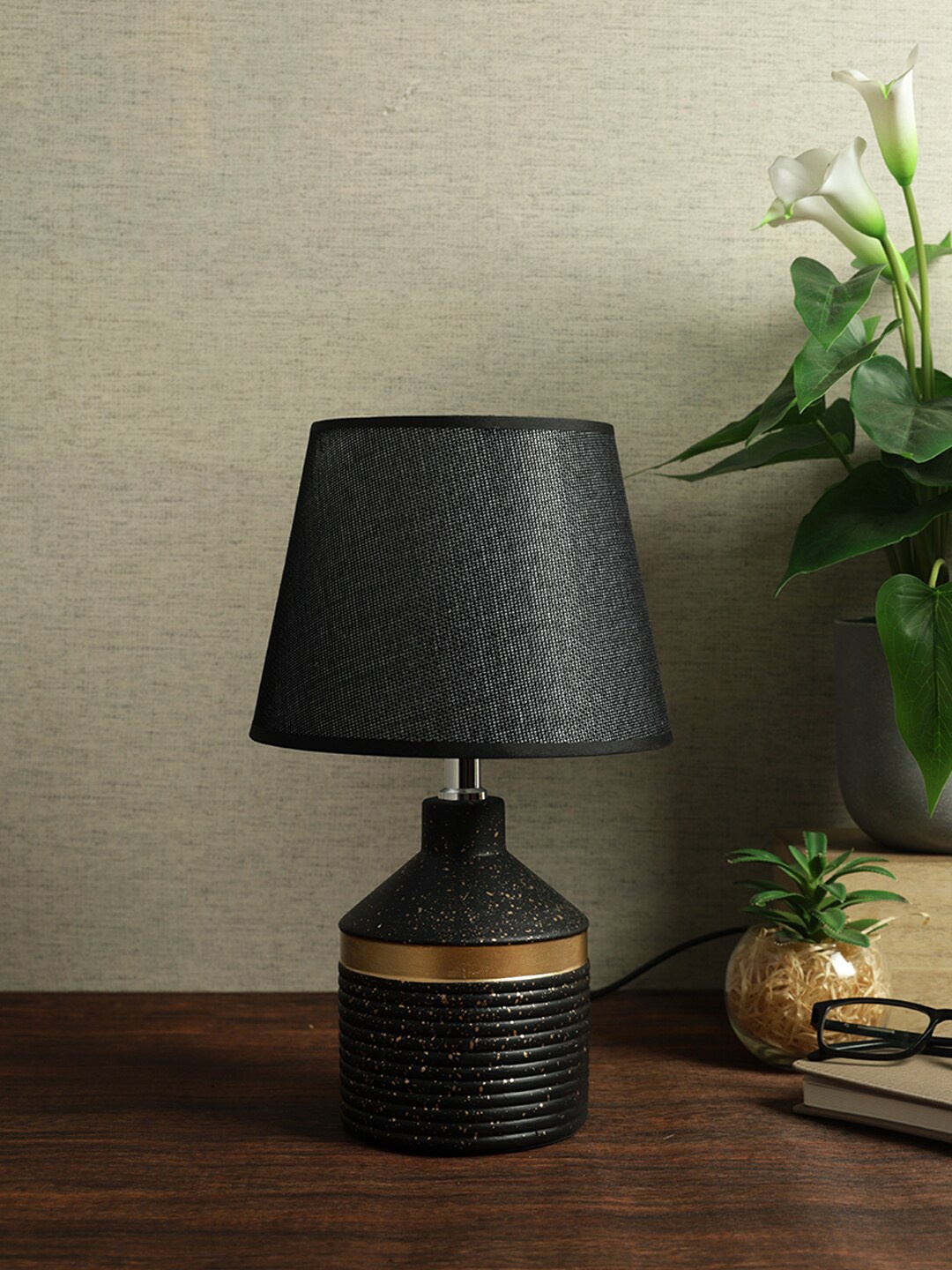 

House Of Accessories Black Textured Table Lamp