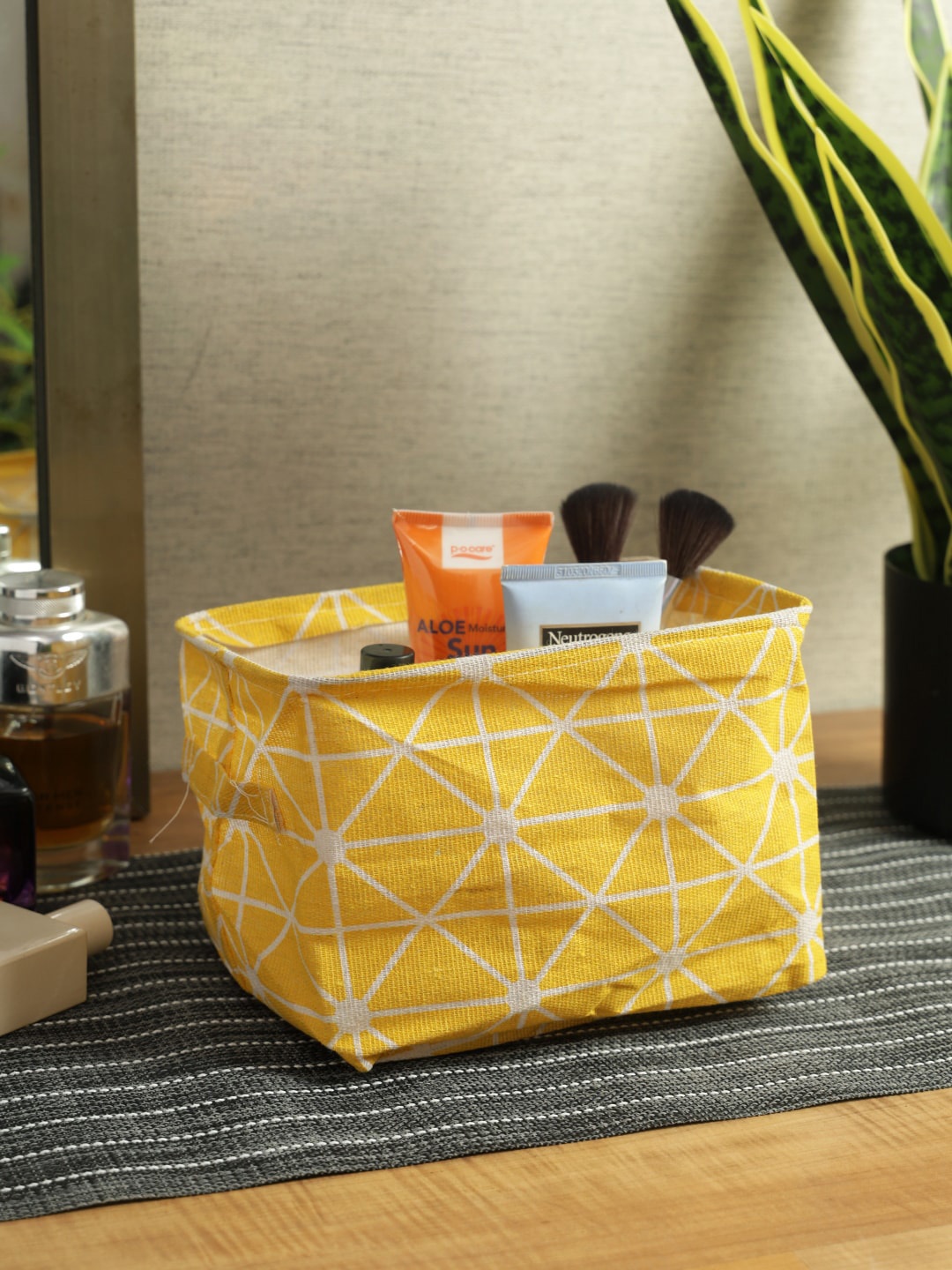 

House Of Accessories Yellow & White Printed Reusable Storage Organisers