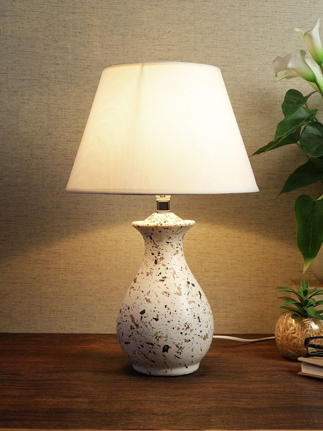 

House Of Accessories White Textured Ceramic Table Lamp