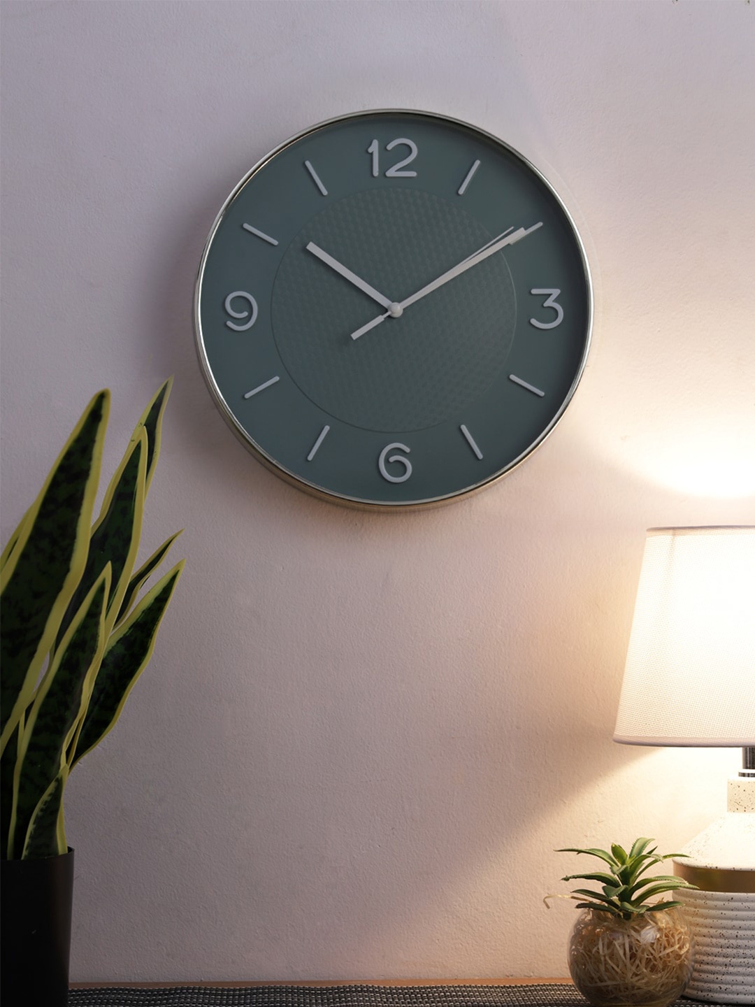 

House Of Accessories Grey & White Contemporary Wall Clock