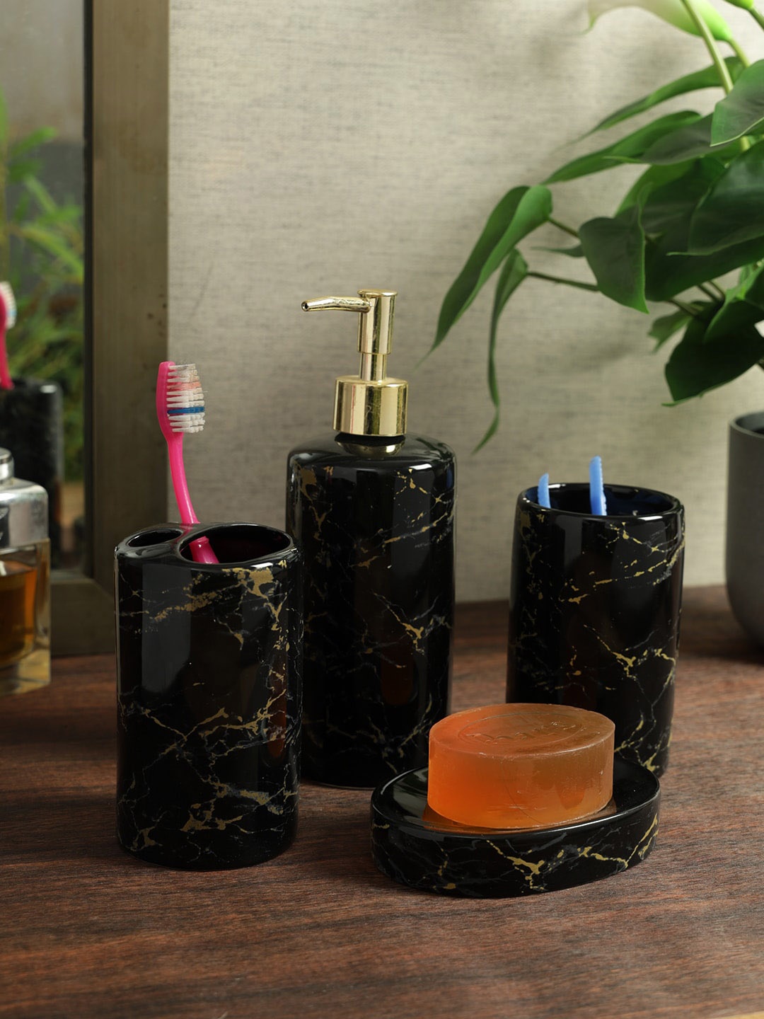 House Of Accessories Black & Gold Toned 4 Pieces Printed Ceramic Bath Accessories Set