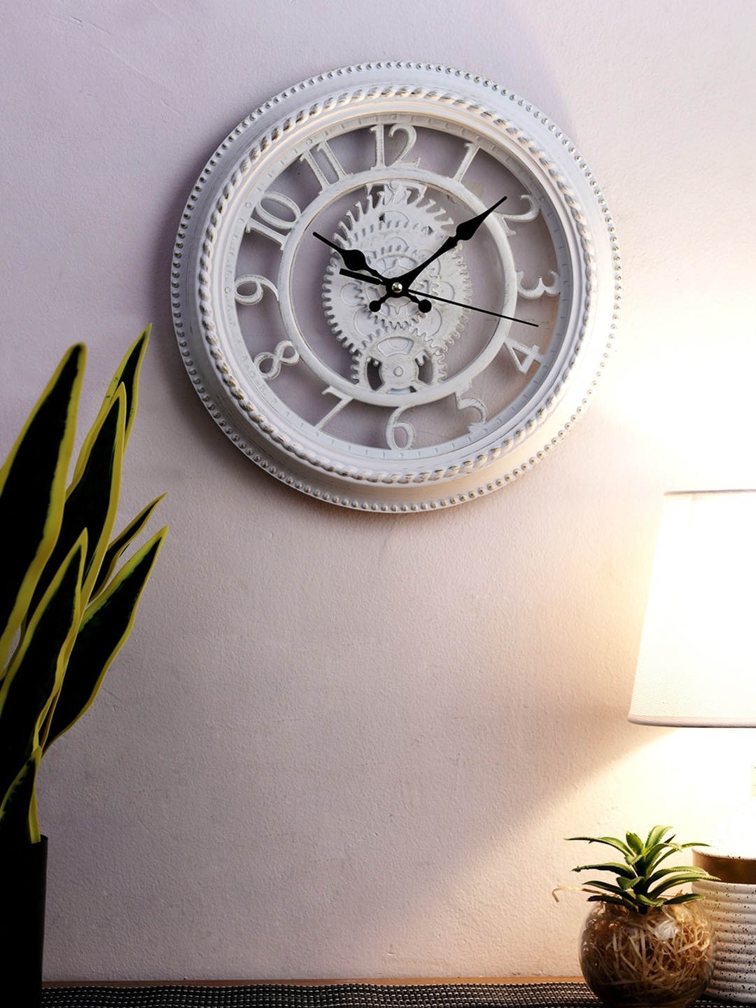 

House Of Accessories White & Black Textured Vintage Wall Clock
