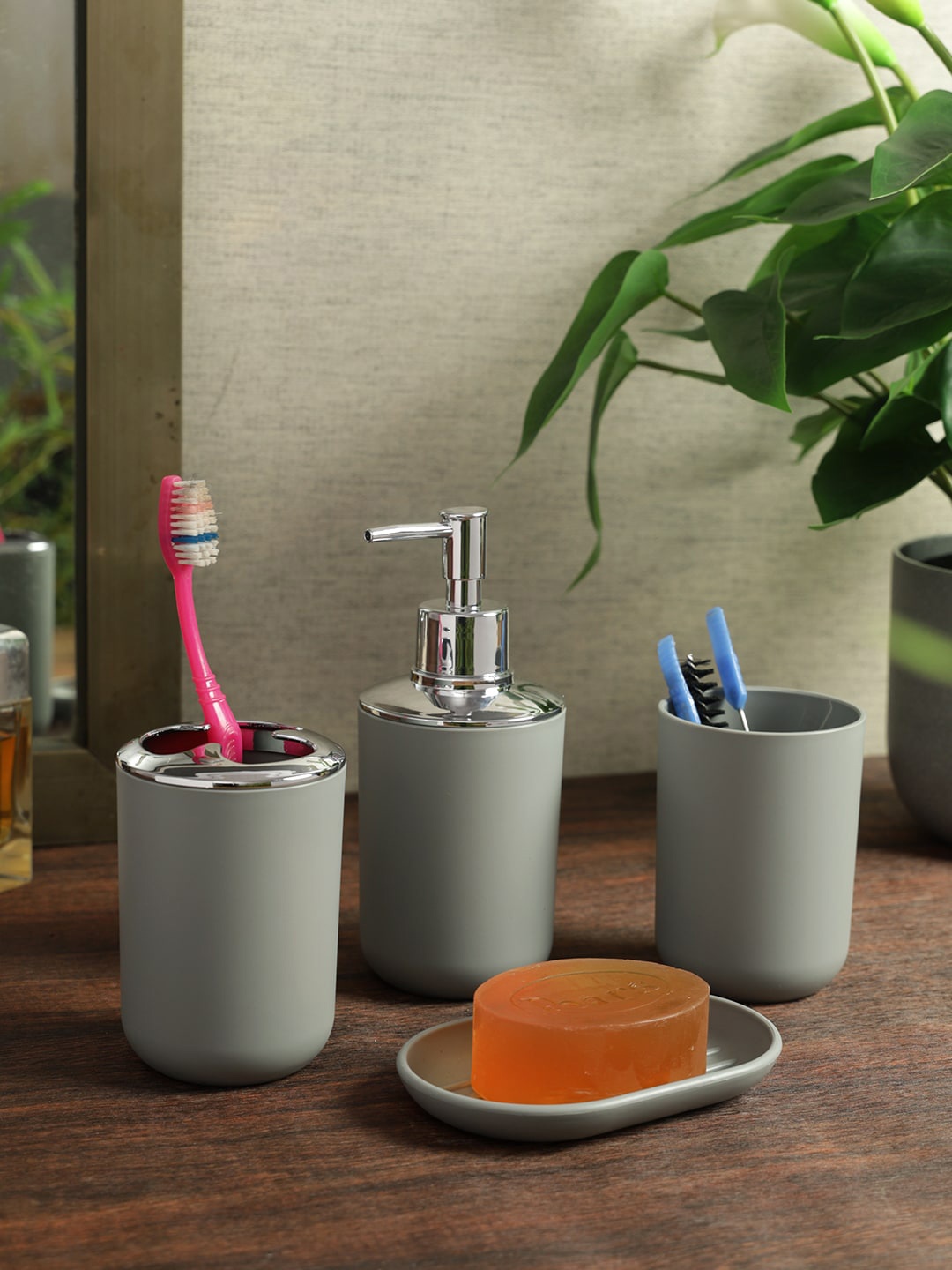 

House Of Accessories Grey 4 Pieces Ceramic Bath Accessories Set