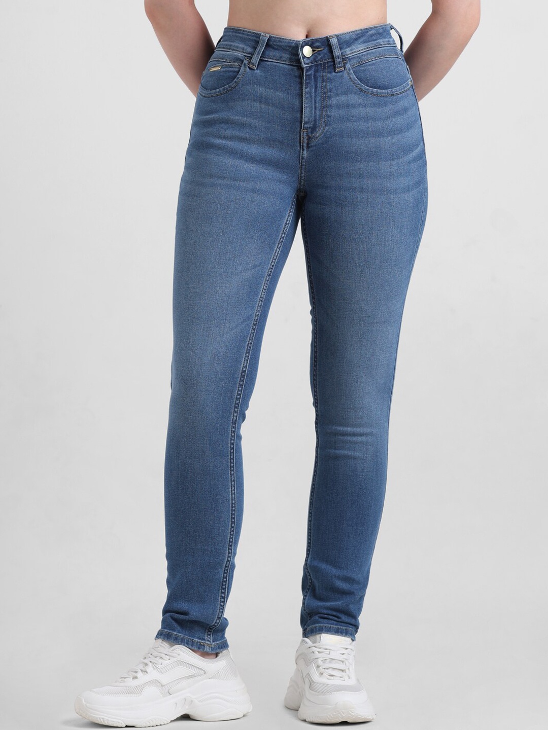 

ONLY Women Slim Fit High-Rise Light Fade Stretchable Jeans, Blue