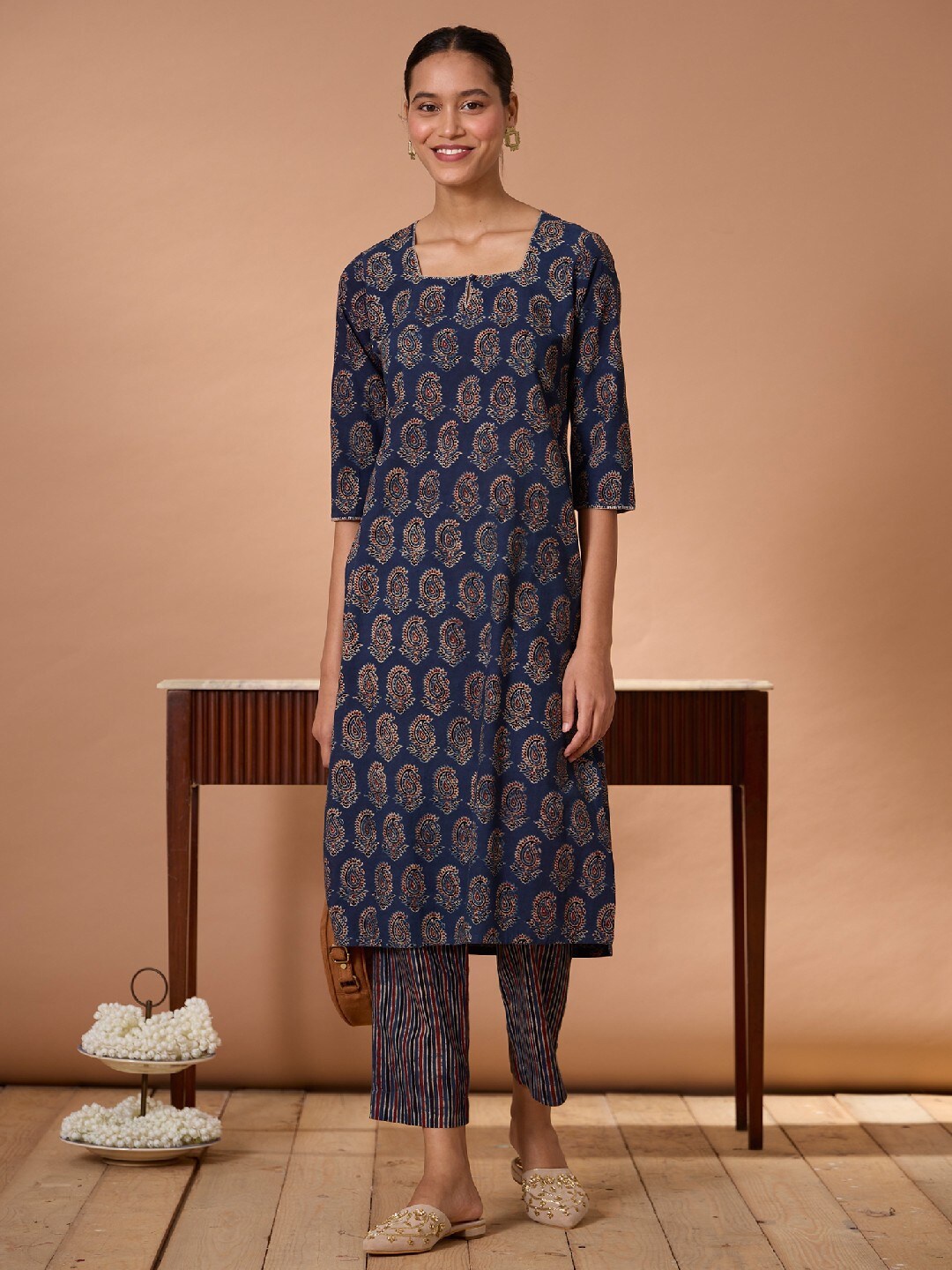 

OKHAI Floral Printed Pure Cotton Square Neck Kurta With Trousers, Blue