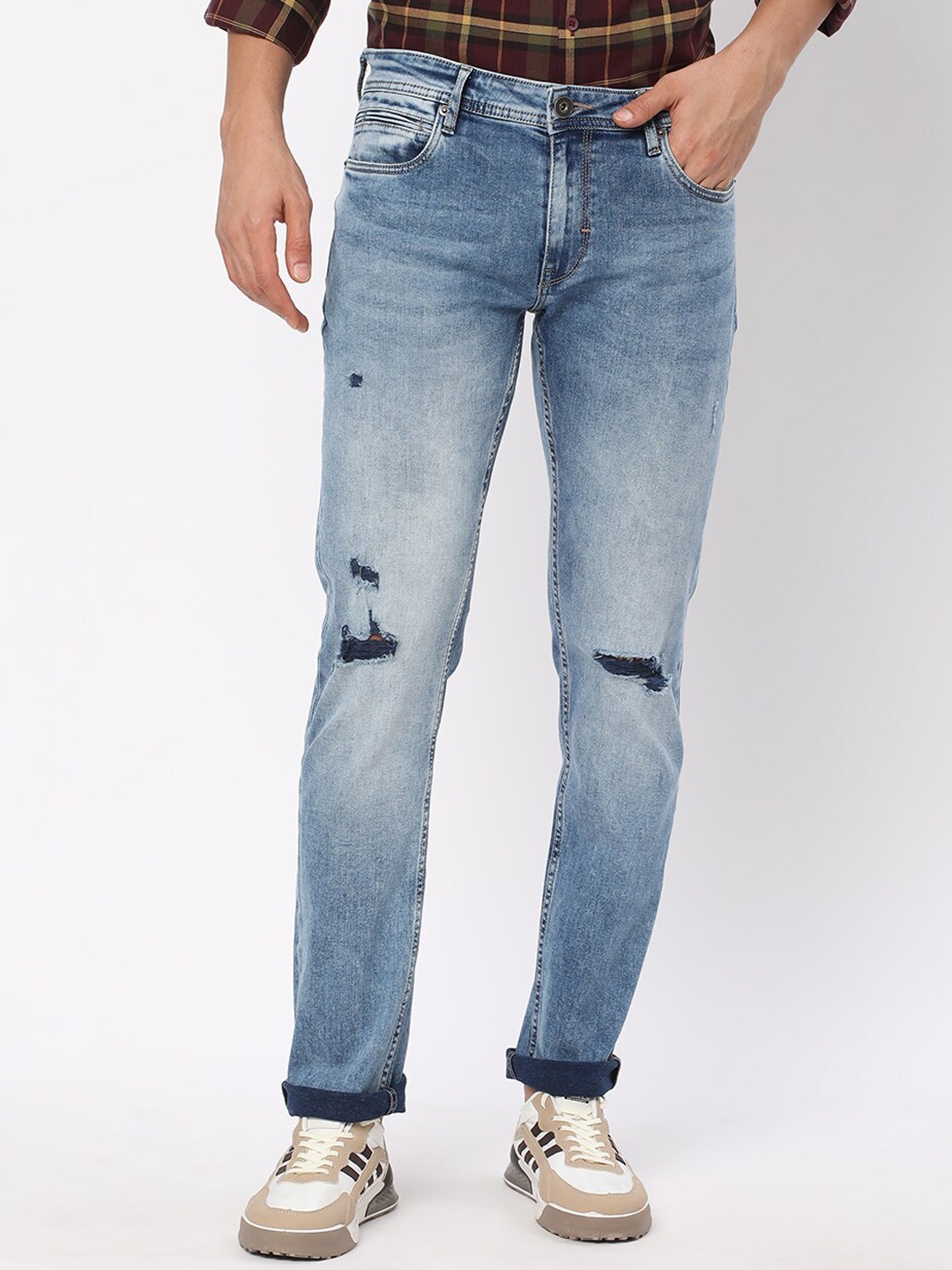 

R&B Men Cotton Slim Fit Mildly Distressed Heavy Fade Jeans, Blue