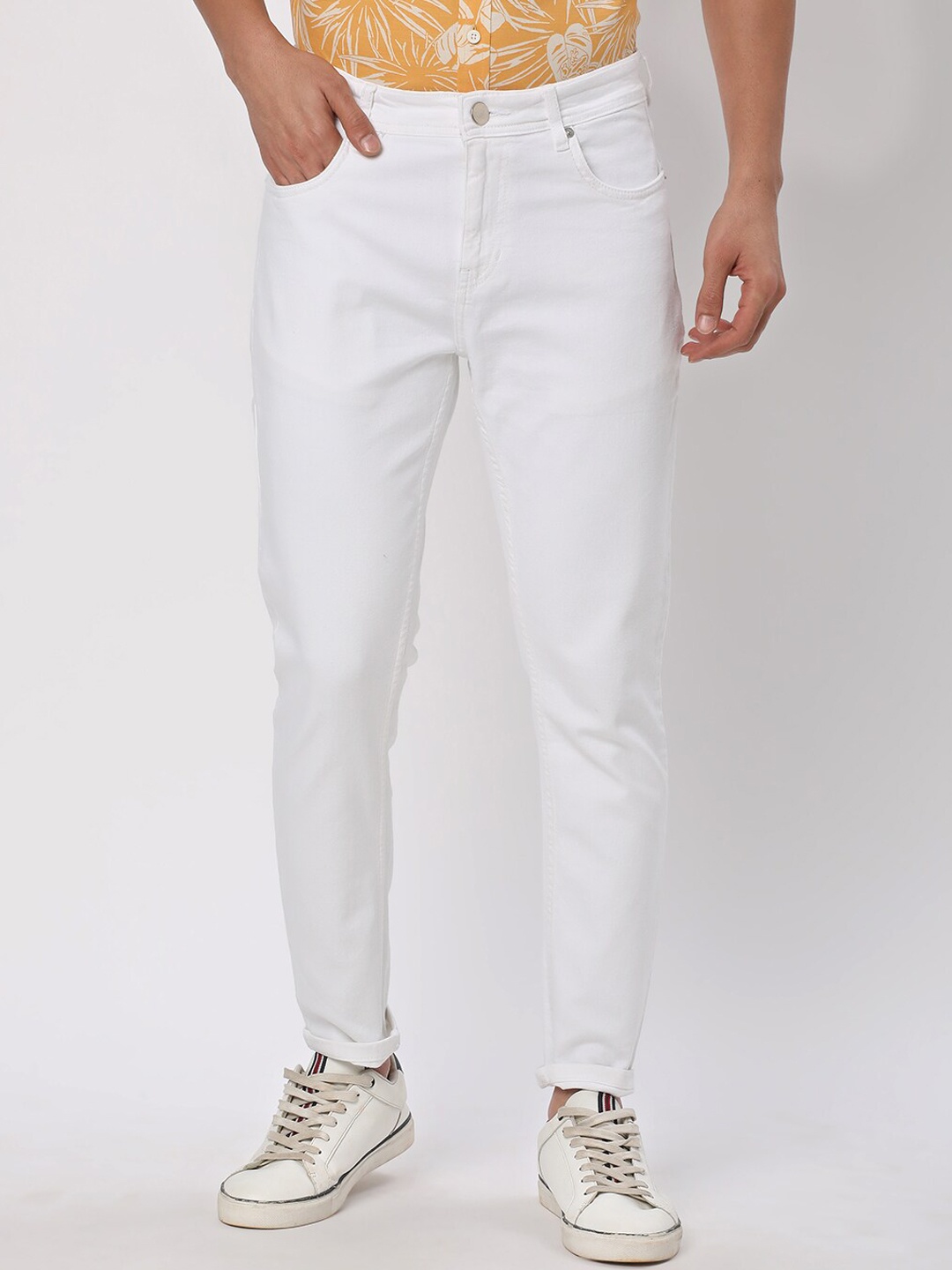 

R&B Men Tapered Fit Clean Look Cotton Jeans, White
