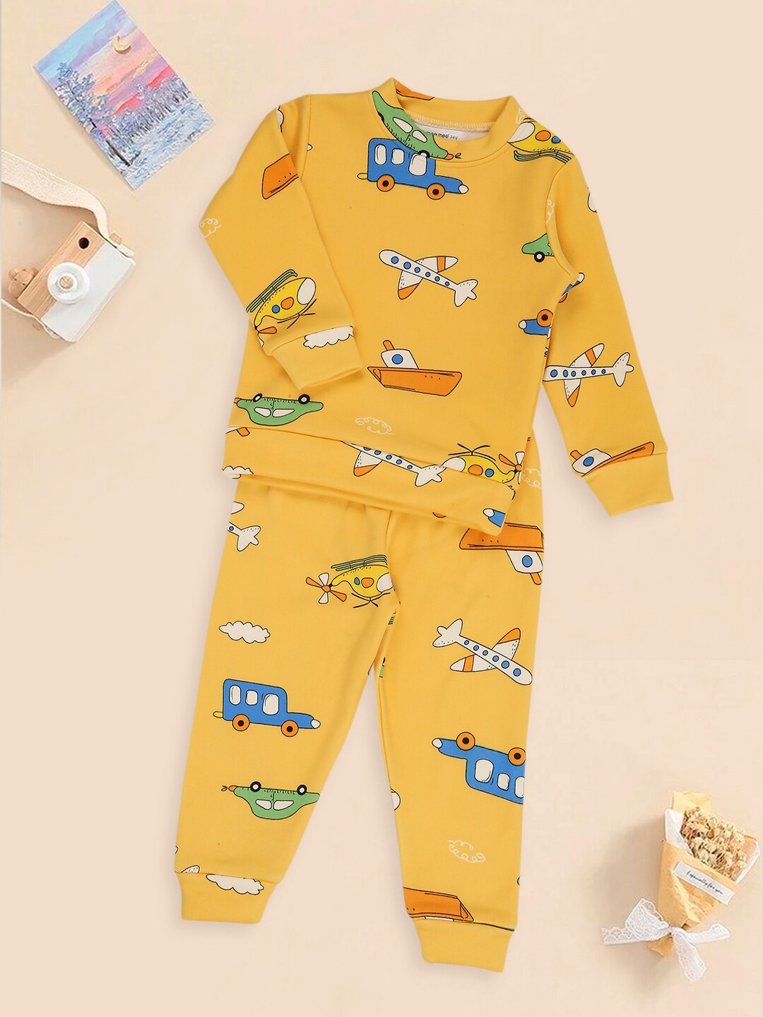 

MeeMee Kids Conversational Printed Comfortable Fit T-Shirt With Lounge pants, Yellow