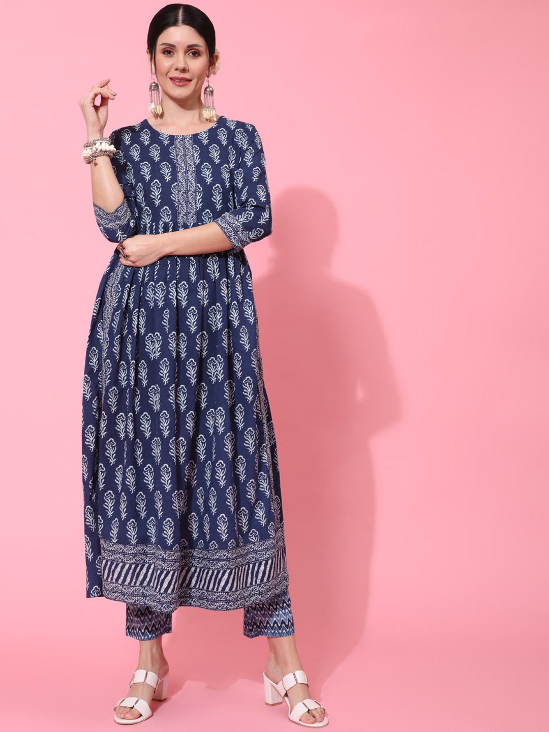 

KIMAYRA Ethnic Motifs Printed Pure Cotton Anarkali Kurta with Palazzos & With Dupatta, Blue