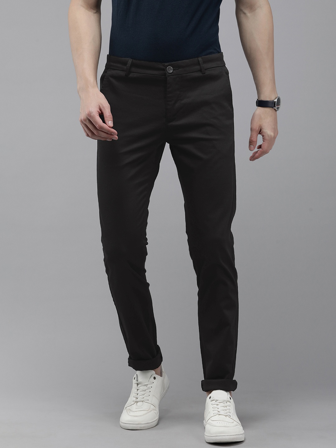 

Arrow Sport Men Bronson Slim Fit Low-Rise Trousers, Black