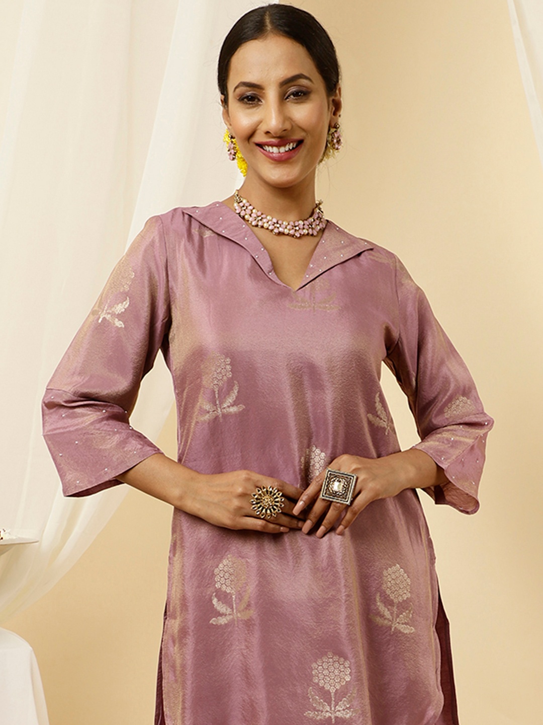 

Jaipur Kurti Floral Woven Design Pure Silk Kurta with Trousers, Lavender