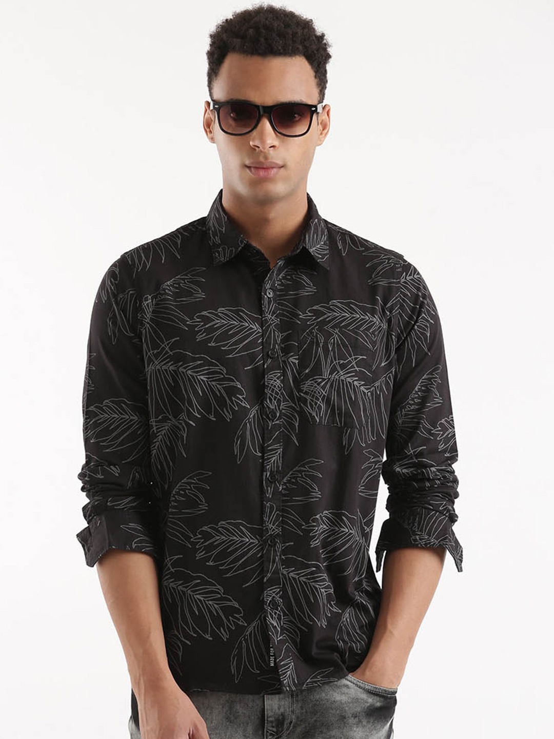 

WROGN Custom Slim Fit Tropical Printed Cotton Casual Shirt, Black