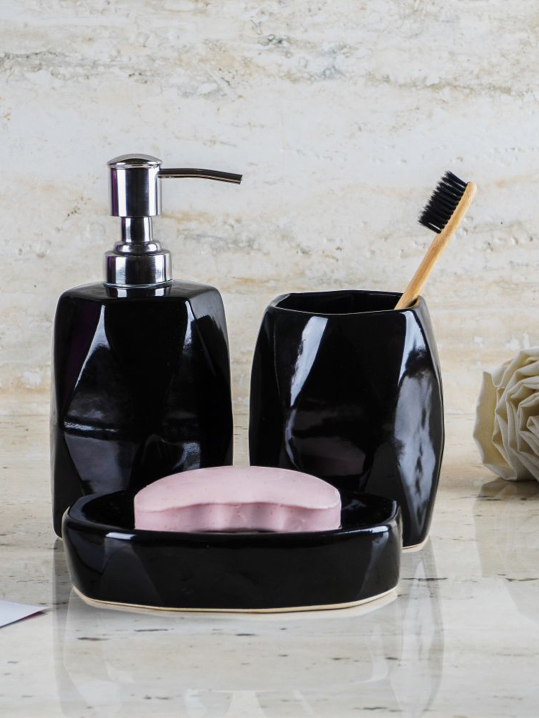 

The Decor Mart Black 3 Pieces Ceramic Bath Accessories Set