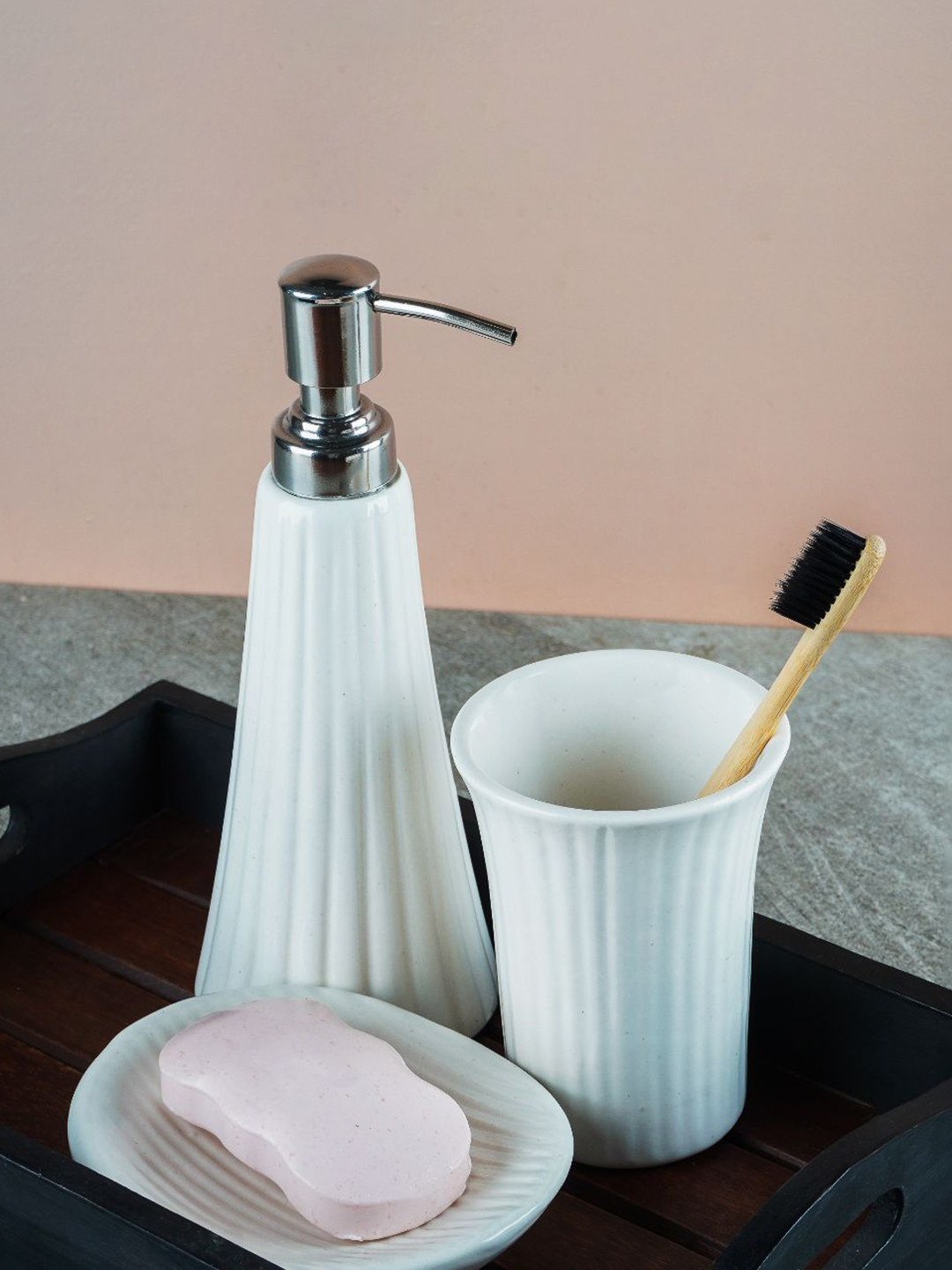 

The Decor Mart White 3 Pieces Elegant Ceramic Bathroom Accessory Set