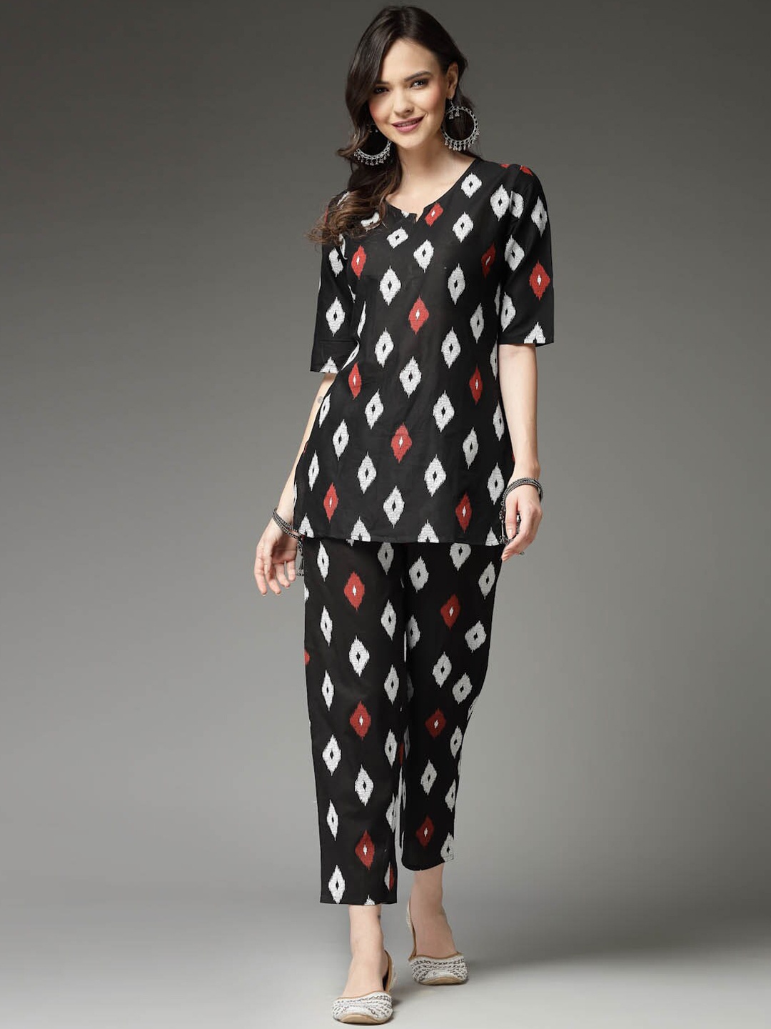 

Stylum Black Ikat Printed Pure Cotton Top With Trousers