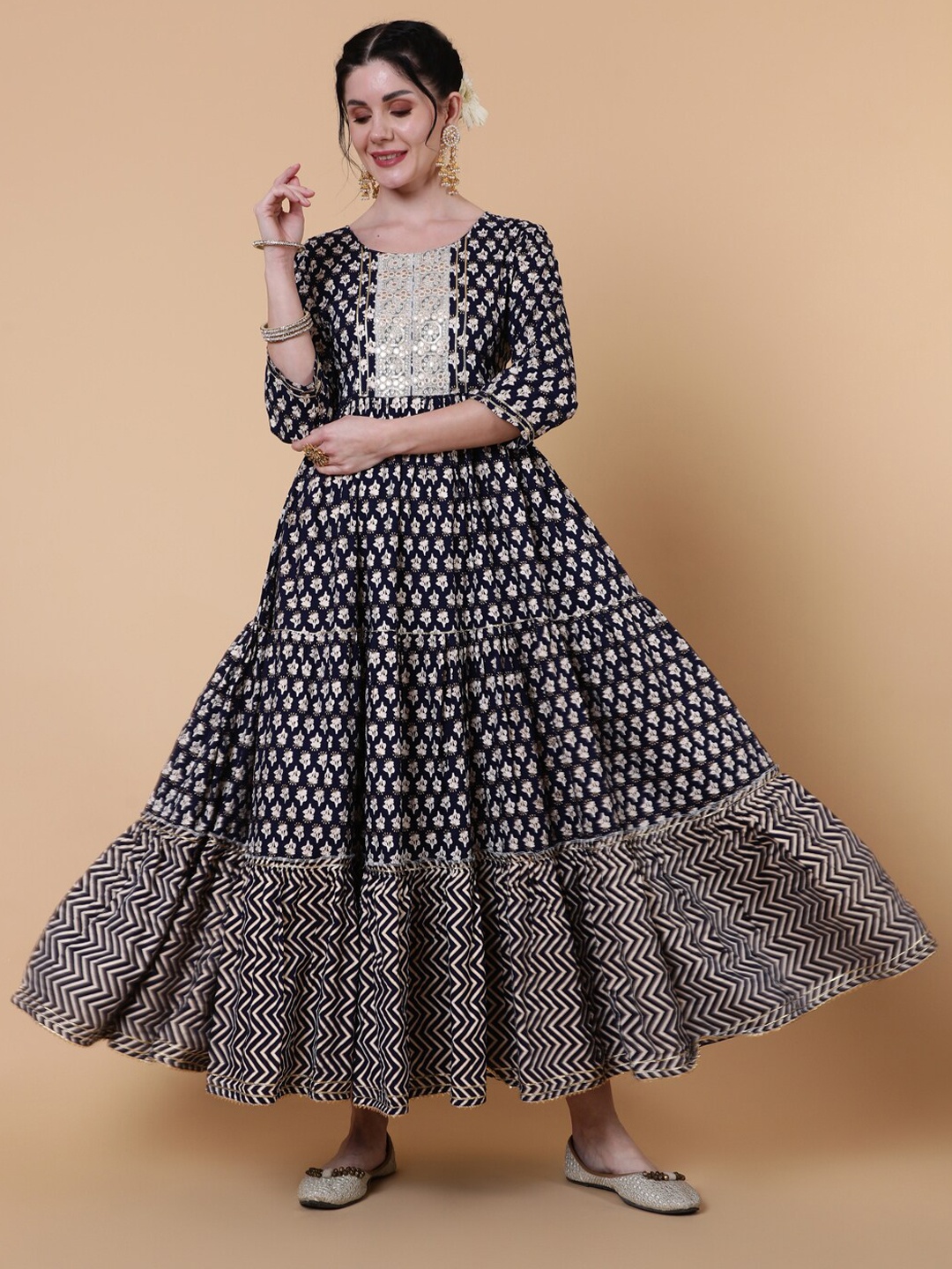 

KIMAYRA Floral Printed Anarkali Kurta, Navy blue
