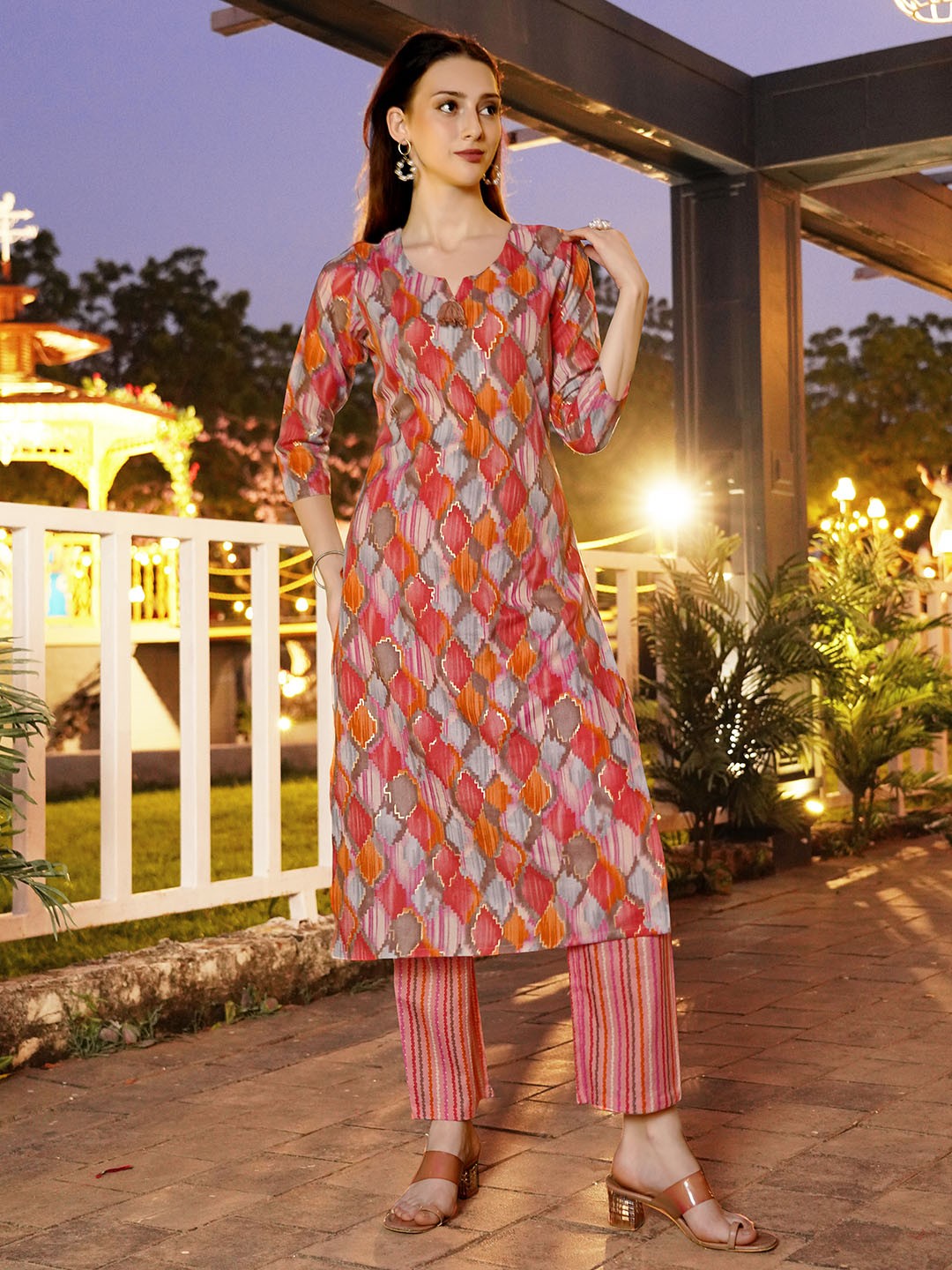 

Anouk Women Geometric Printed Regular Pure Cotton Kurta With Trousers, Orange