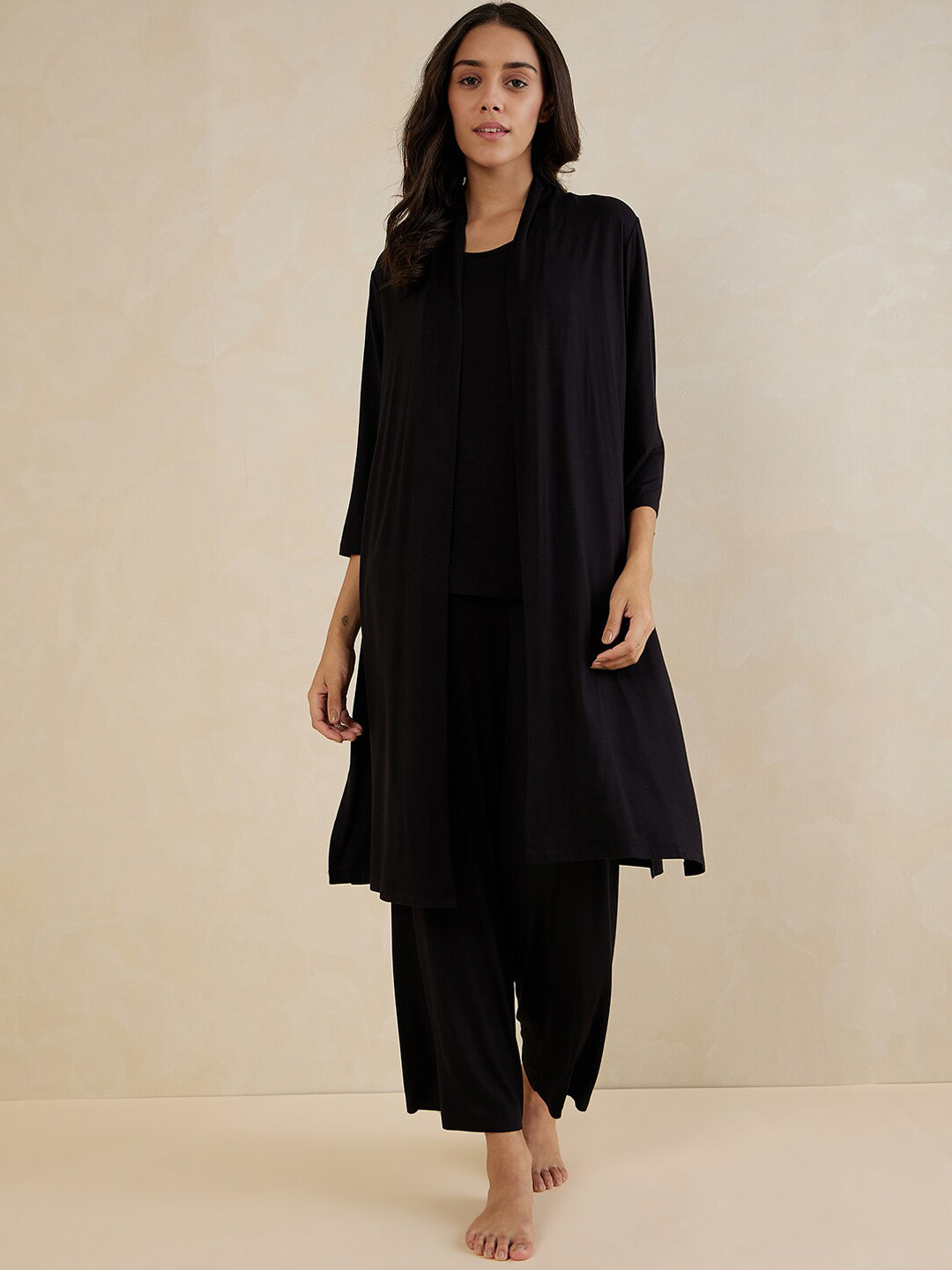 

Femella Round Neck Night suit With Shrug, Black