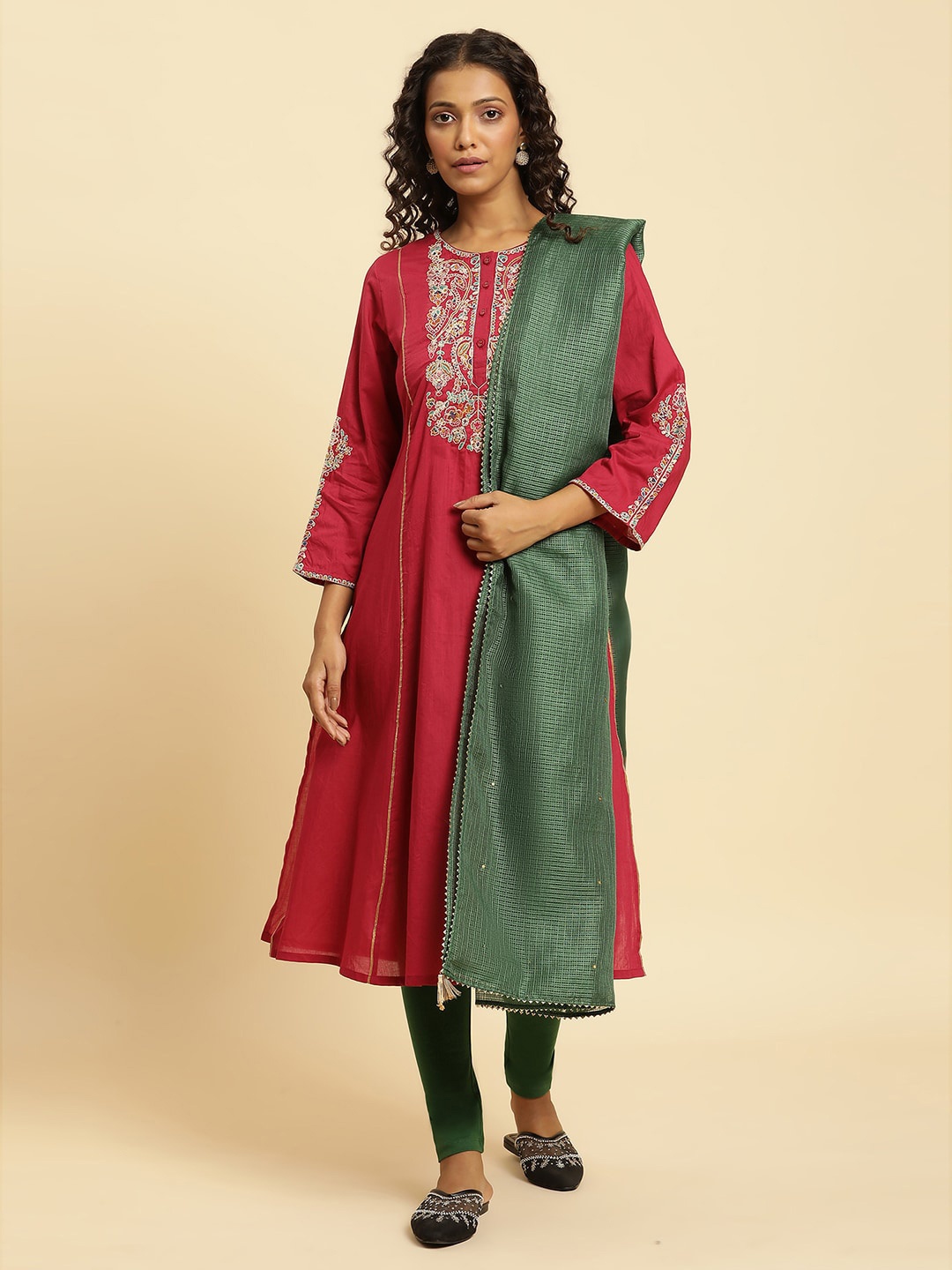 

W Sequinned Dupatta, Green