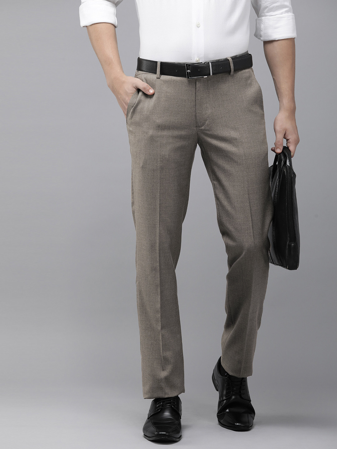 

Arrow Men Solid Tailored Regular Fit Mid-Rise Plain Woven Flat-Front Formal Trousers, Grey