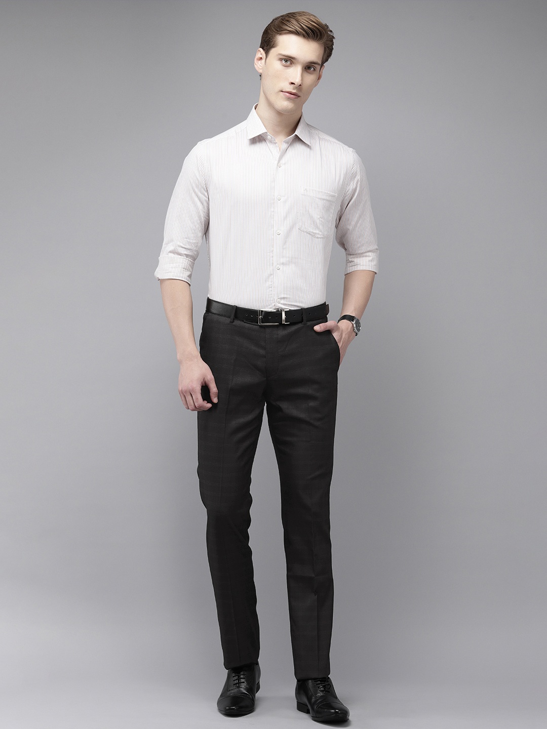 

Arrow Men Checked Tailored Trousers, Black