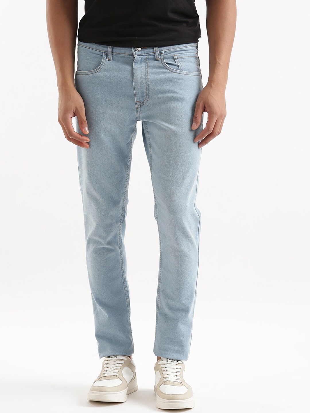 

WROGN Men Clean Look Mid Rise Light Fade Jeans, Blue