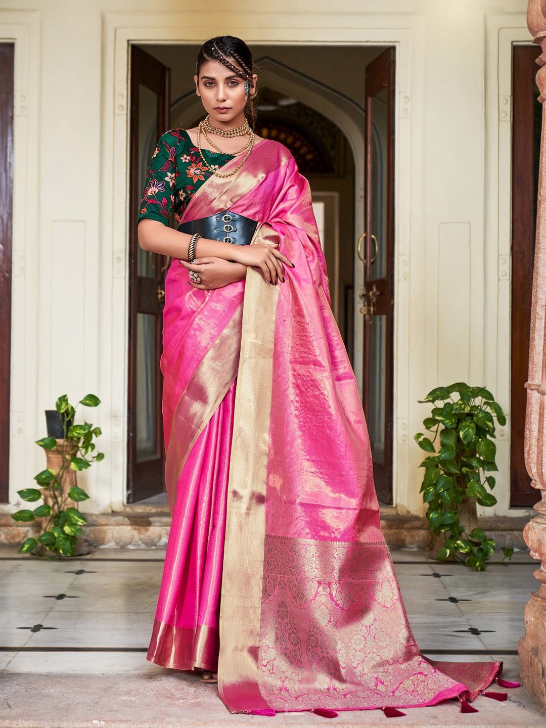 

Mitera Woven Design Zari Kanjeevaram Saree, Pink