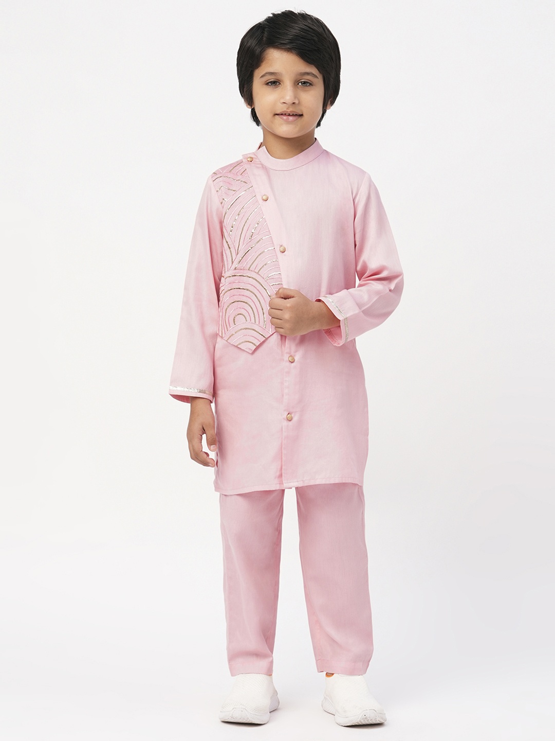 

LIL DRAMA Boys Ethnic Motifs Embroidered Gotta Patti Pure Cotton Kurta With Pyjamas, Pink