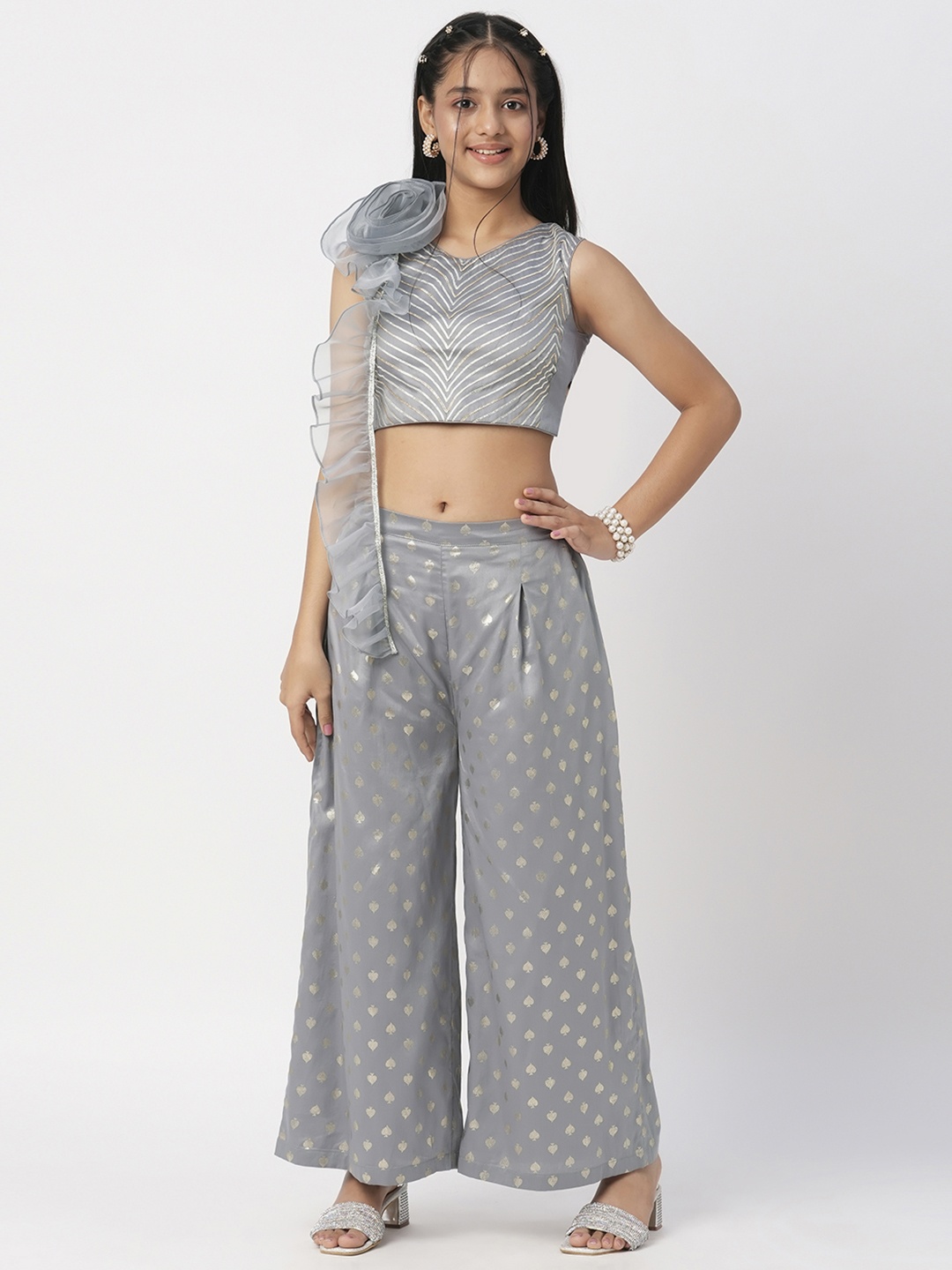 

LIL DRAMA Girls Embellished V-Neck Pure Cotton Top with Palazzos, Grey