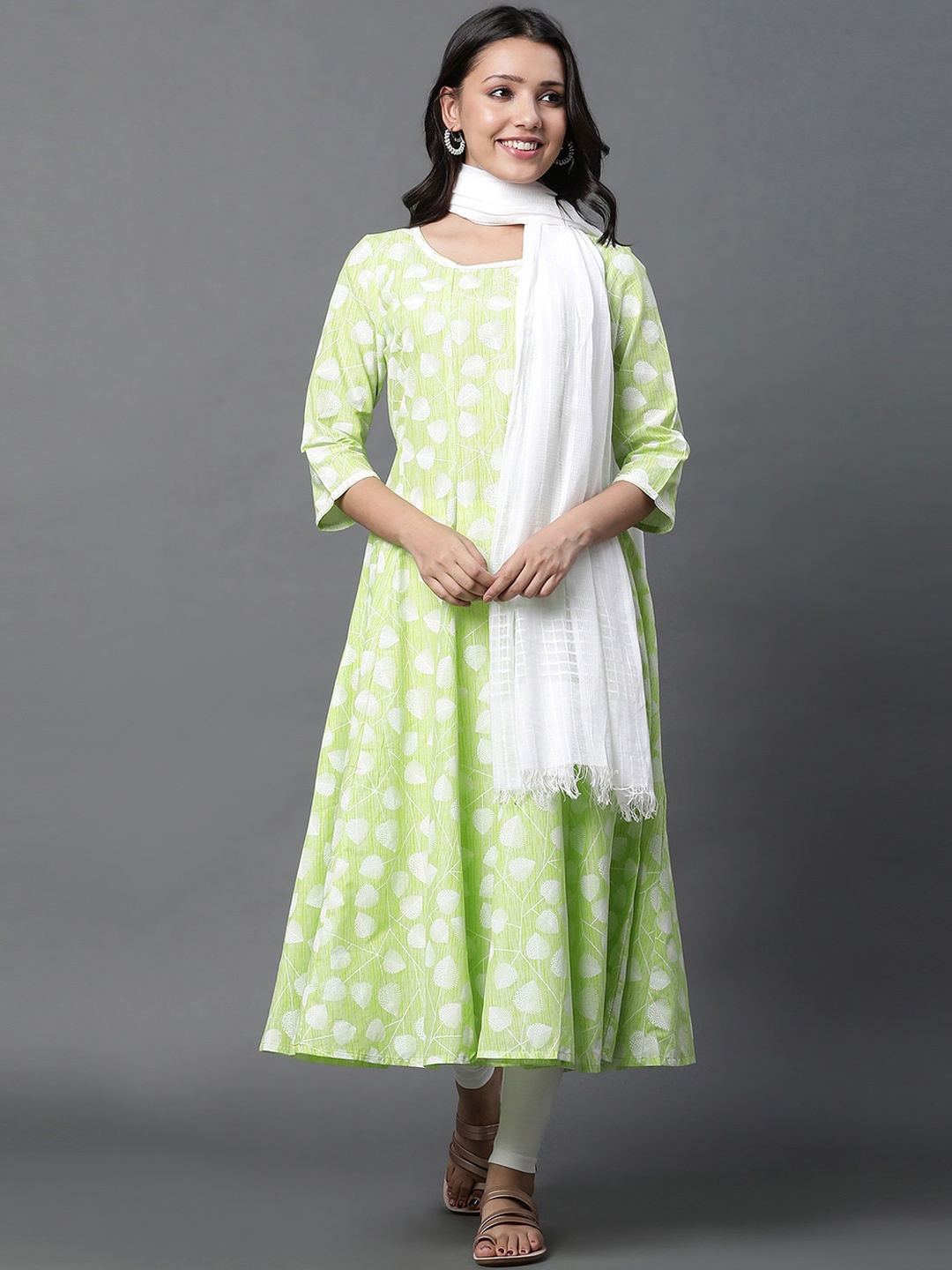 

AURELIA Floral Printed Pure Cotton Anarkali Kurta & Leggings With Dupatta, Green