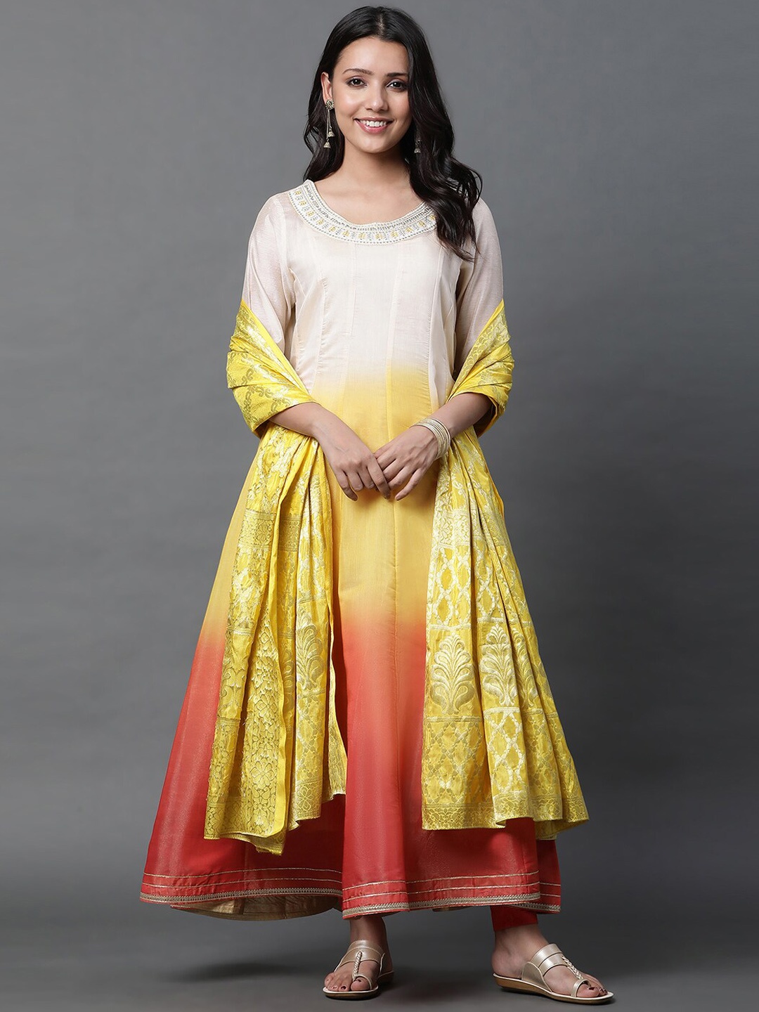 

AURELIA Colourblocked Round Neck Sequined A-Line Kurta With Dupatta, Yellow