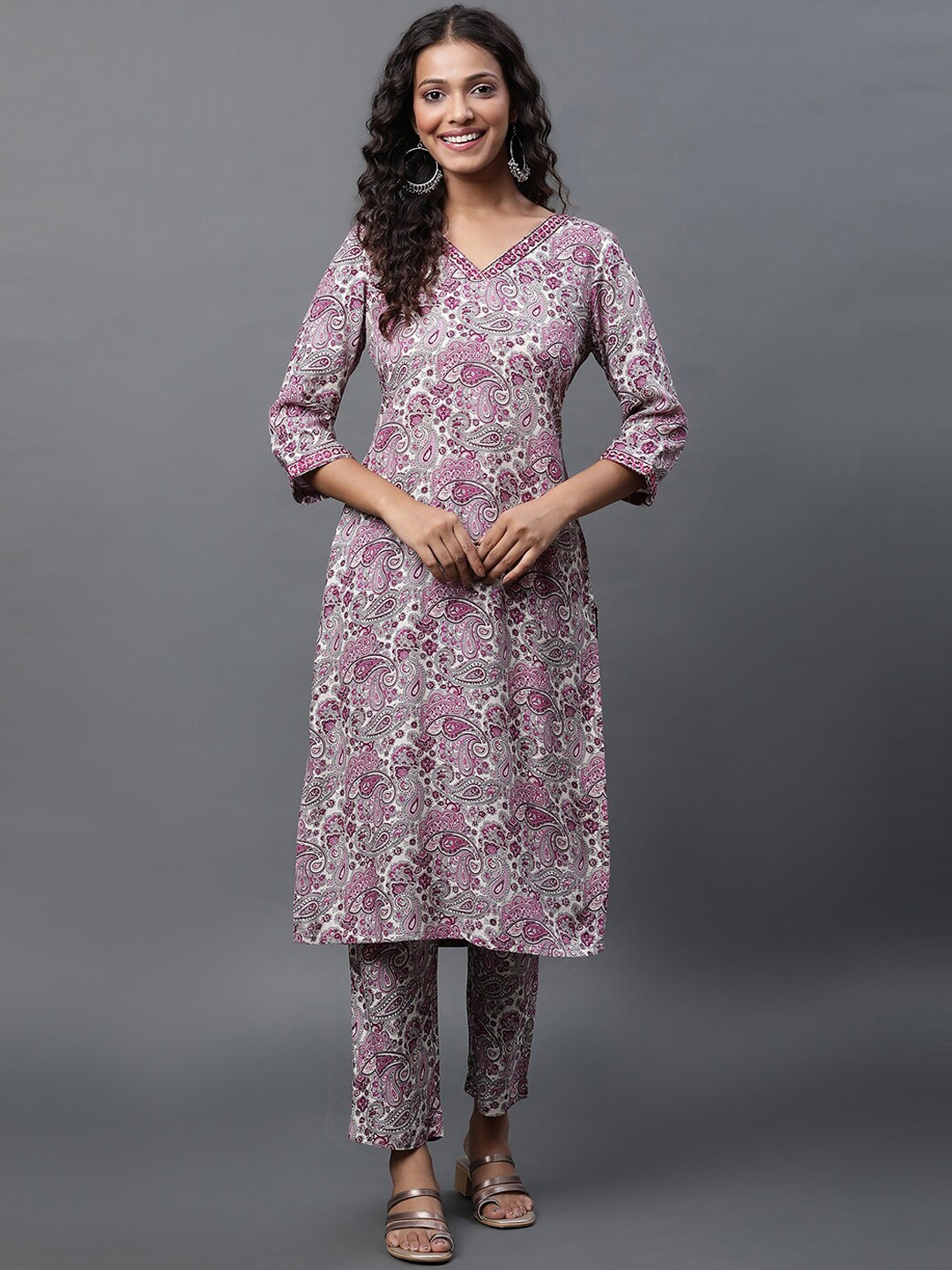 

AURELIA Ethnic Motifs Printed V-Neck Thread Work Straight Kurta with Trousers, White