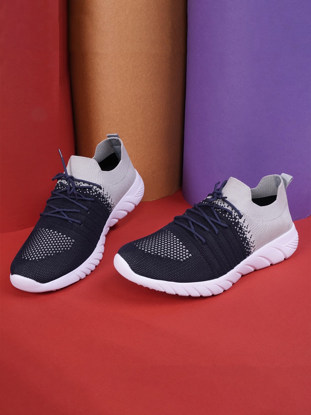 

TPENT Men Colourblocked Anti Odour Slip-On Walking Shoes, Navy blue