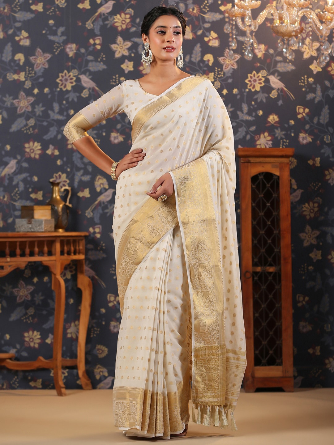

House of Pataudi Off White Ethnic Motifs Printed Pure Georgette Banarasi Saree