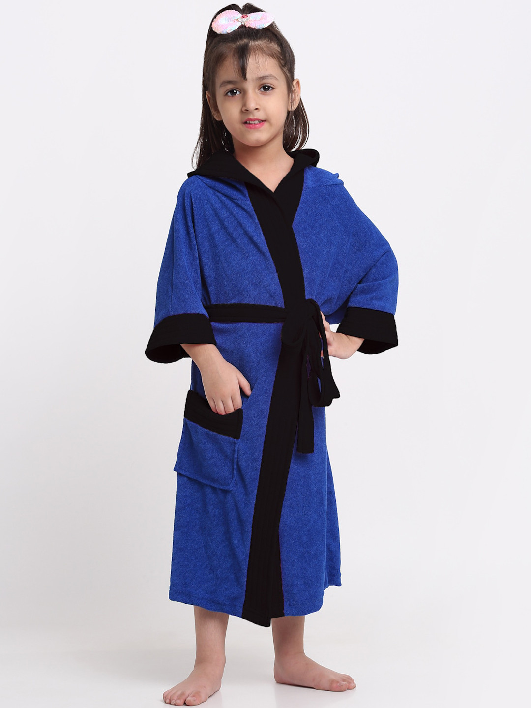 

Creeva Kids Blue & Black Cotton Hooded Bath Robe