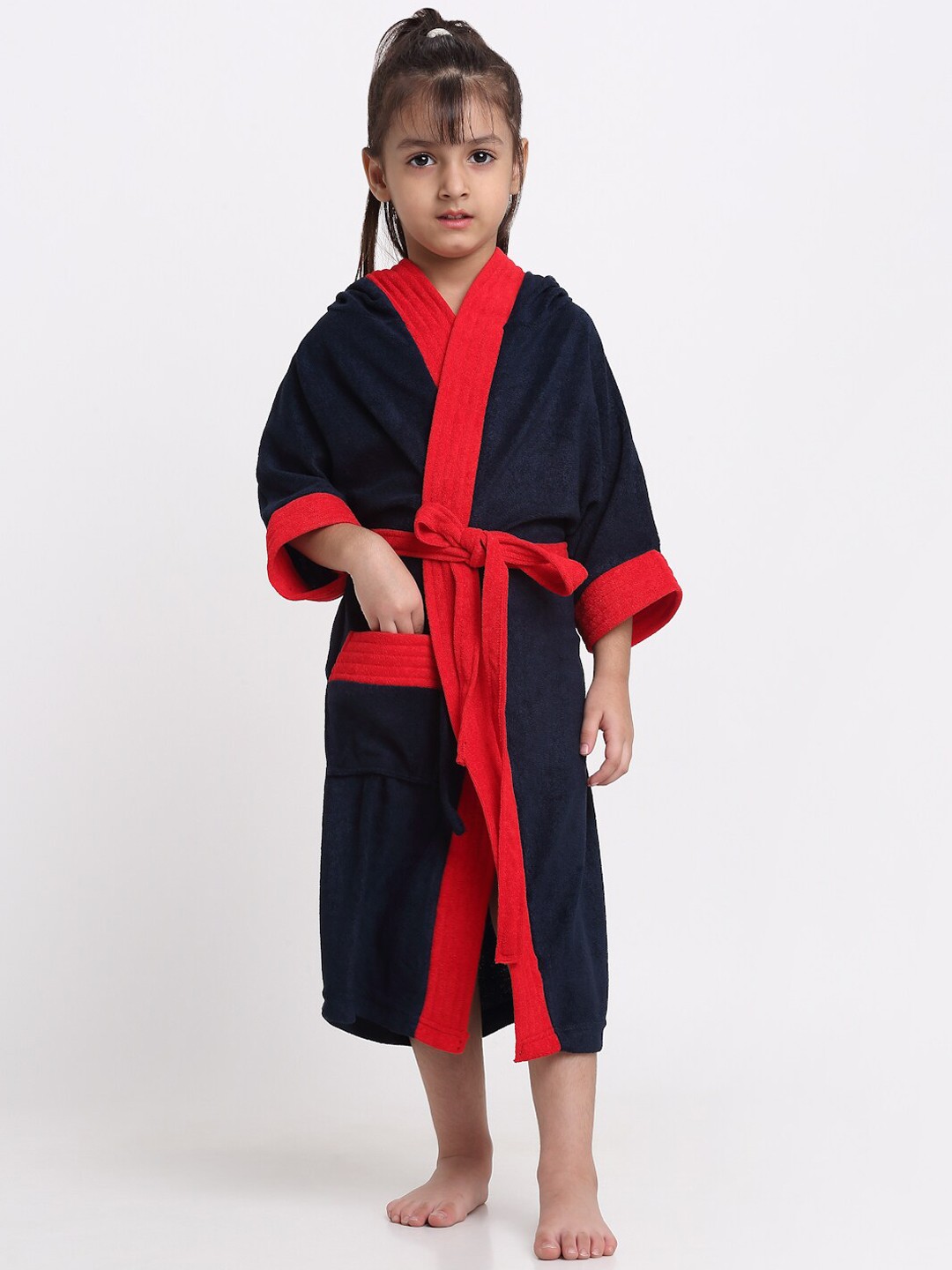 

Creeva Solid Hooded Bath Robe, Navy blue
