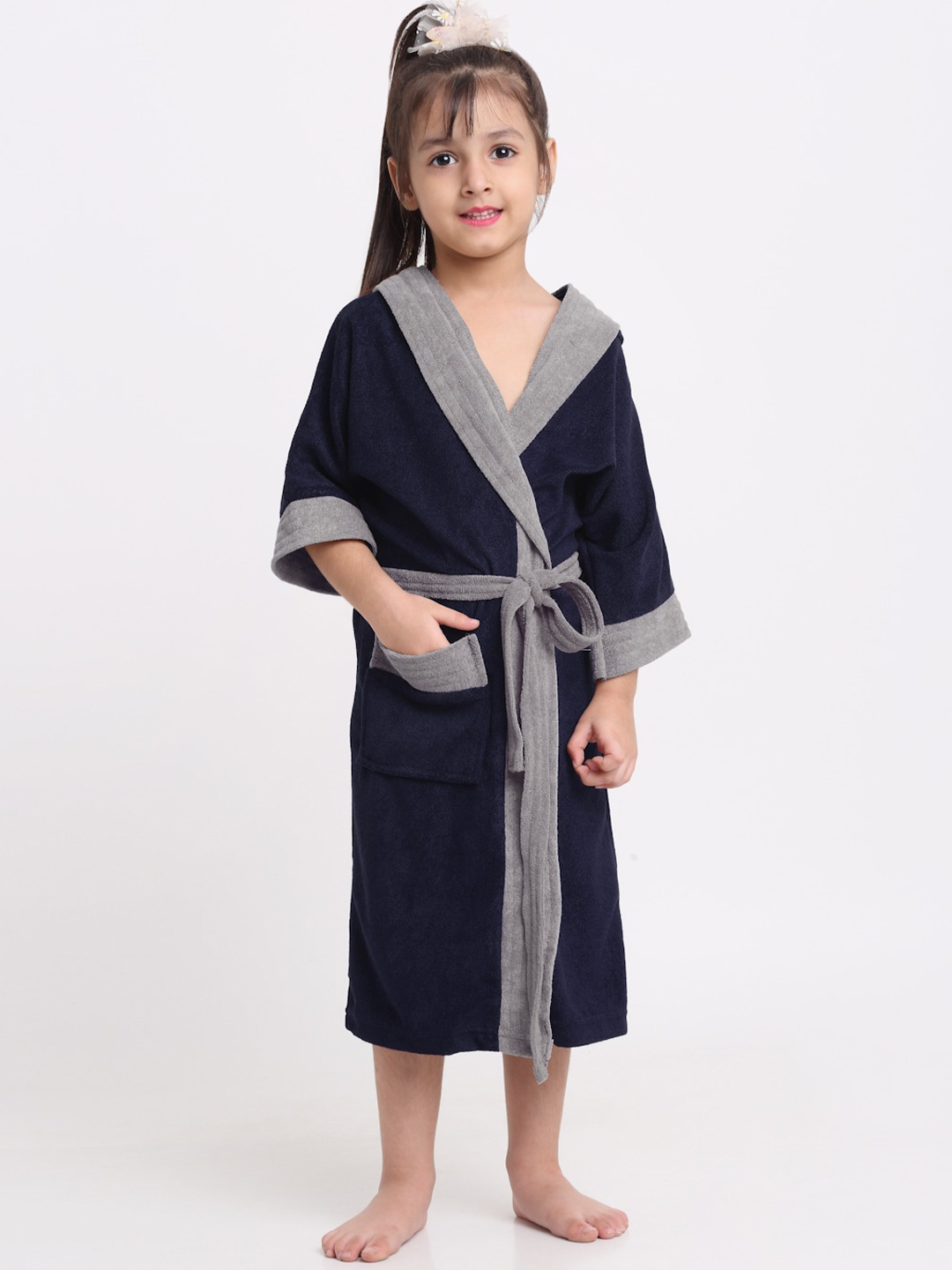 

Creeva Kid Girls Hooded Bathrobe, Navy blue