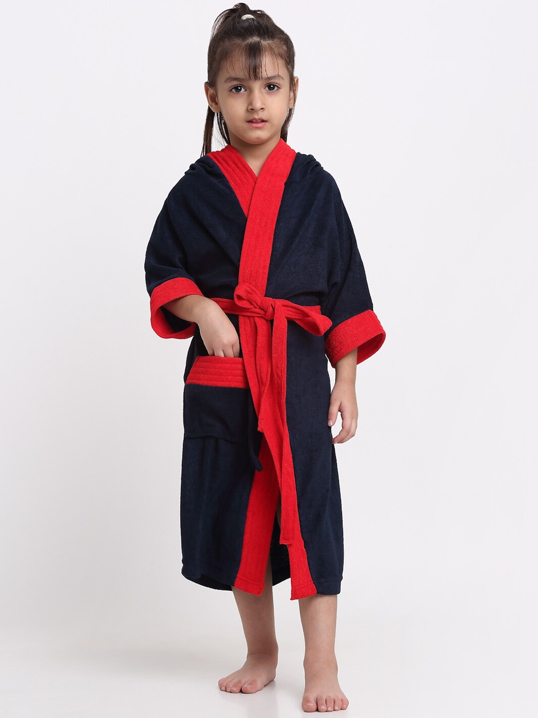 

Creeva Solid Hooded Bath Robe, Navy blue