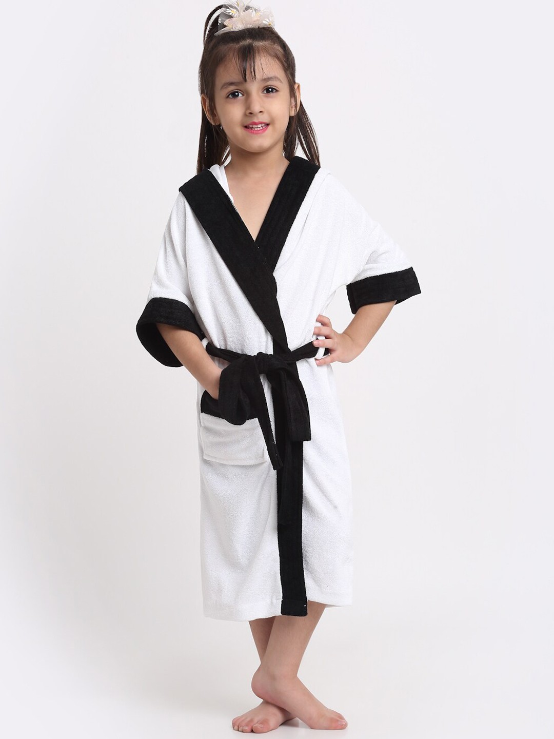 

Creeva Solid Hooded Bath Robe, White