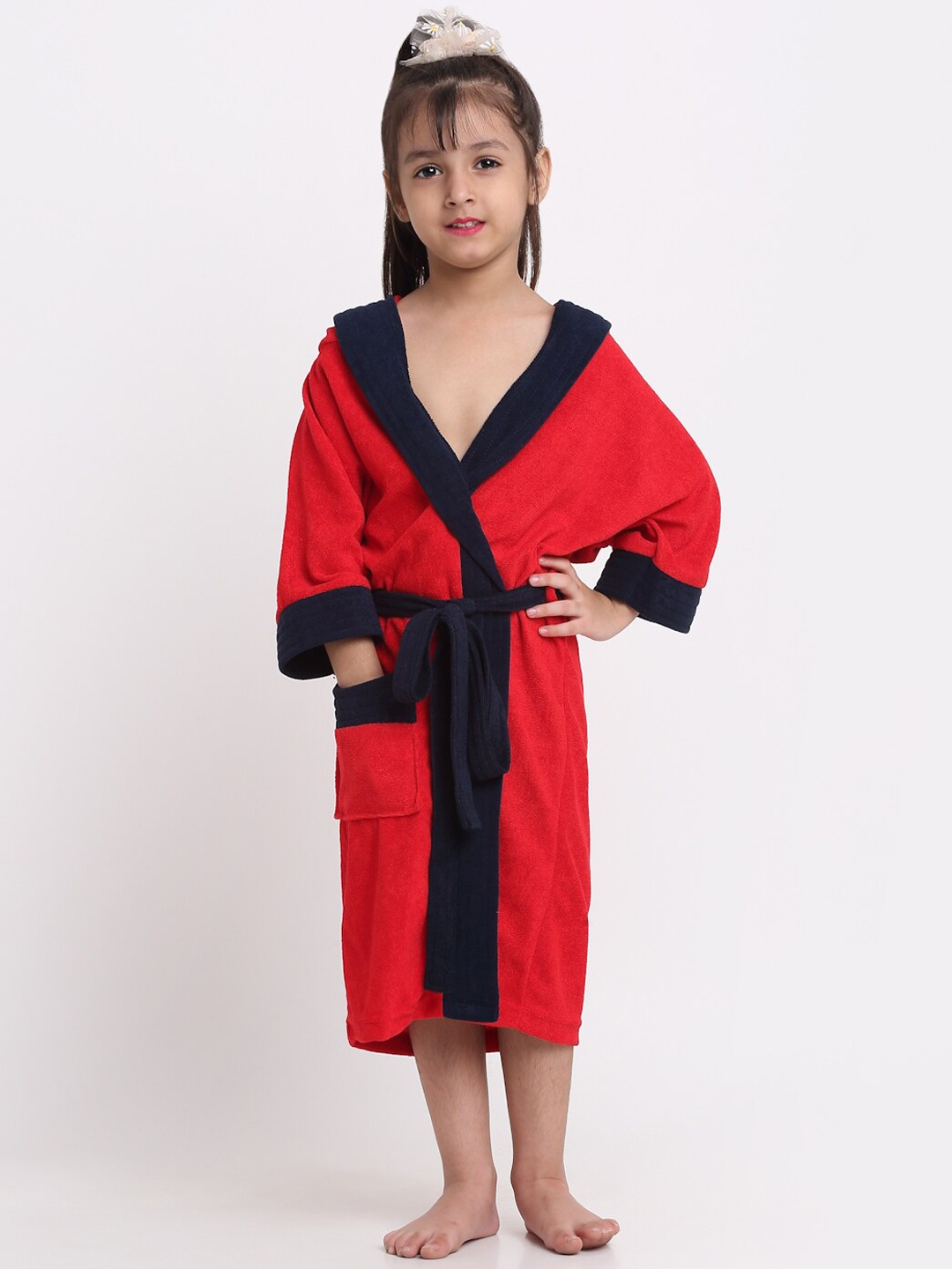 

Creeva Solid Hooded Bath Robe, Red