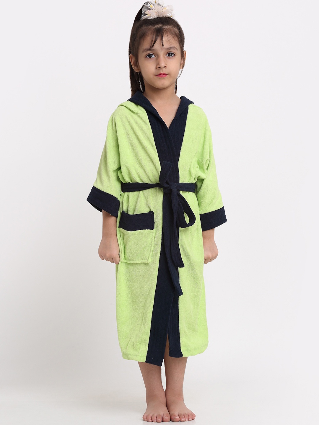 

Creeva Solid Hooded Bath Robe, Green