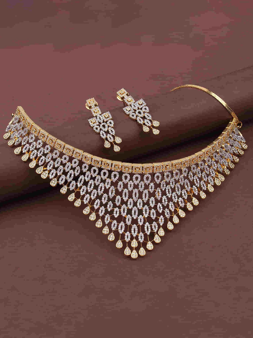 

Mirana Gold Plated Jewellery Set