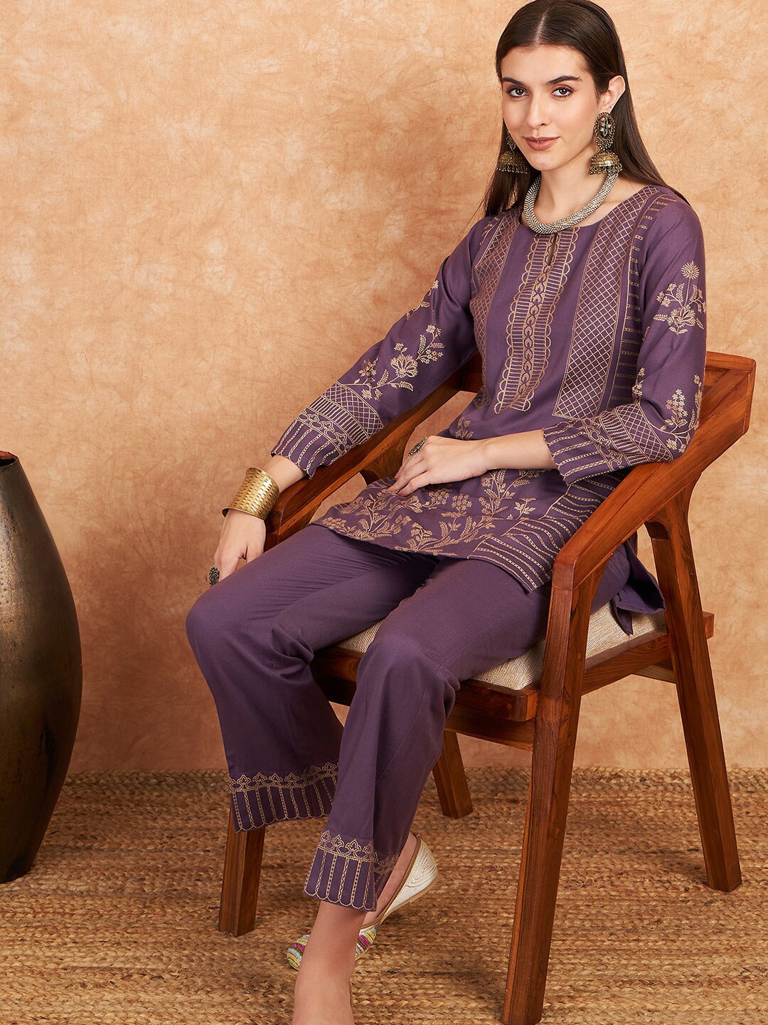 

Sangria Woven Design Winter Pashmina Kurti With Trousers, Purple