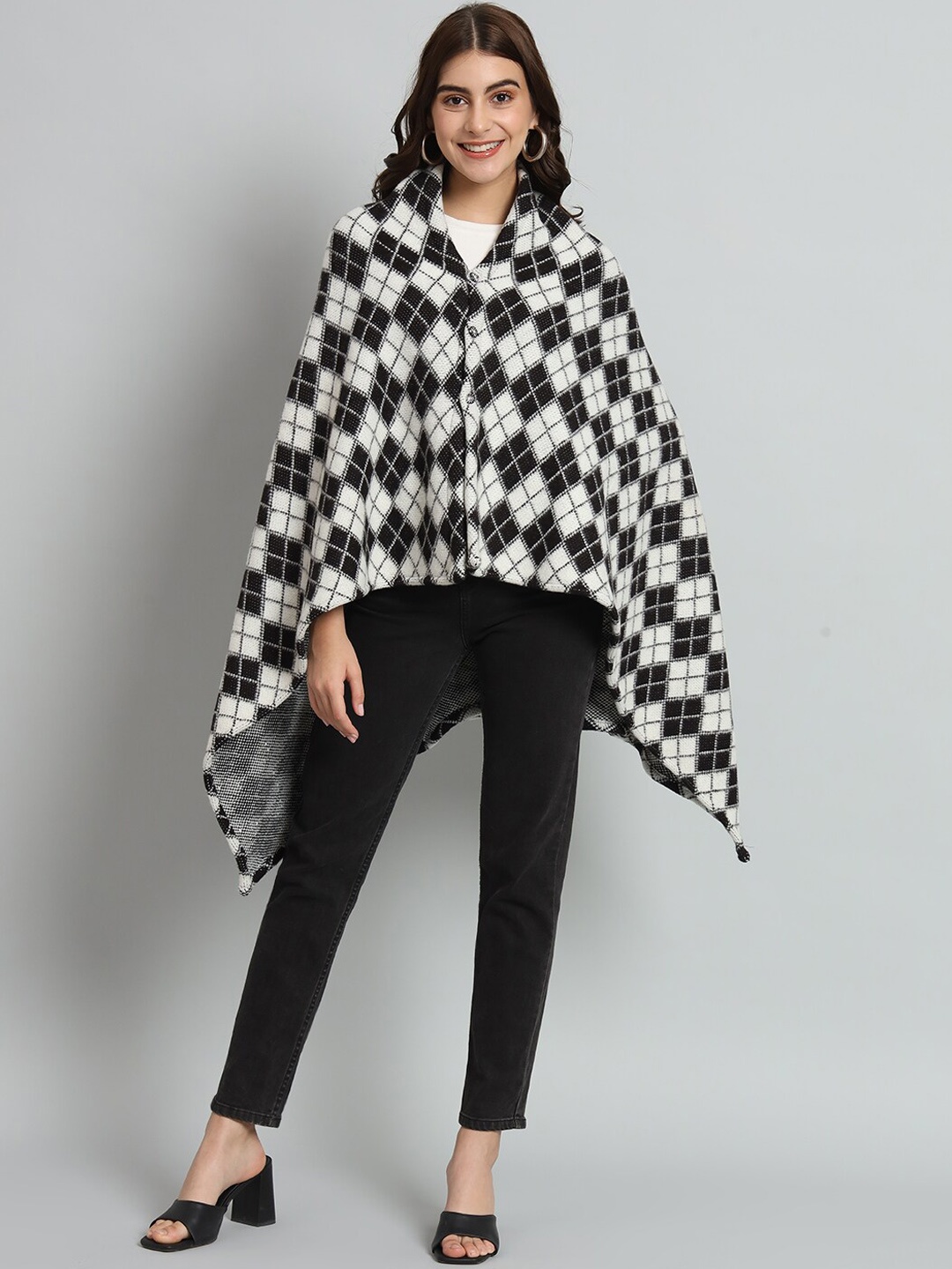 

MODARTA Self Designed Woollen Poncho, Black