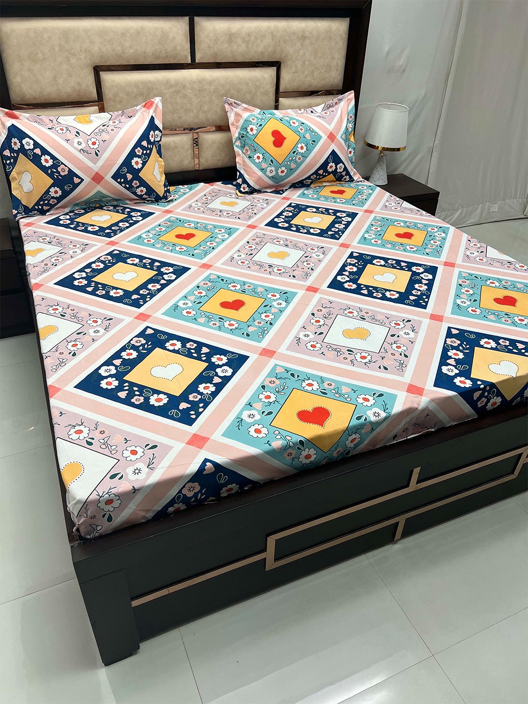 

Pure Decor Amulya Blue & Pink Floral 230 TC Queen Bedsheet with 2 Pillow Covers