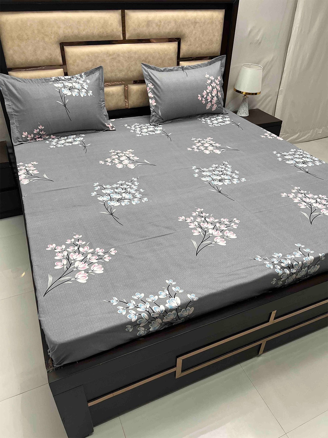 

Pure Decor Grey & White Floral 230 TC Queen Bedsheet With 2 Pillow Covers