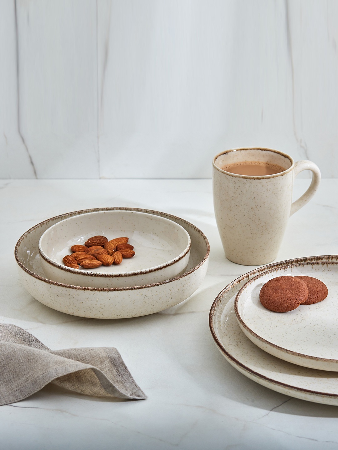 

Home Centre Moderna Beige Porcelain Dinner Plate Serveware